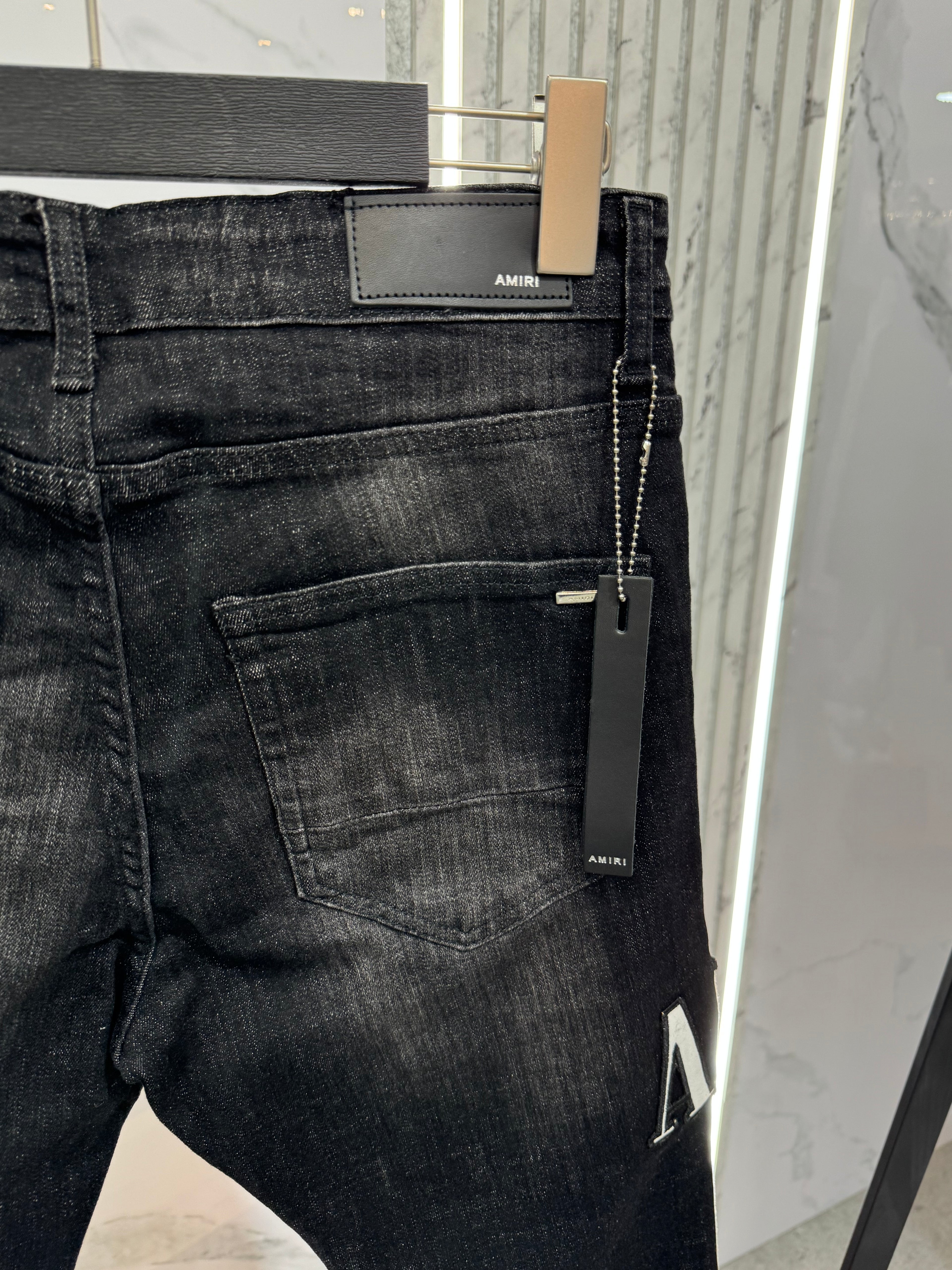 JEAN AMIRI - NEW1201