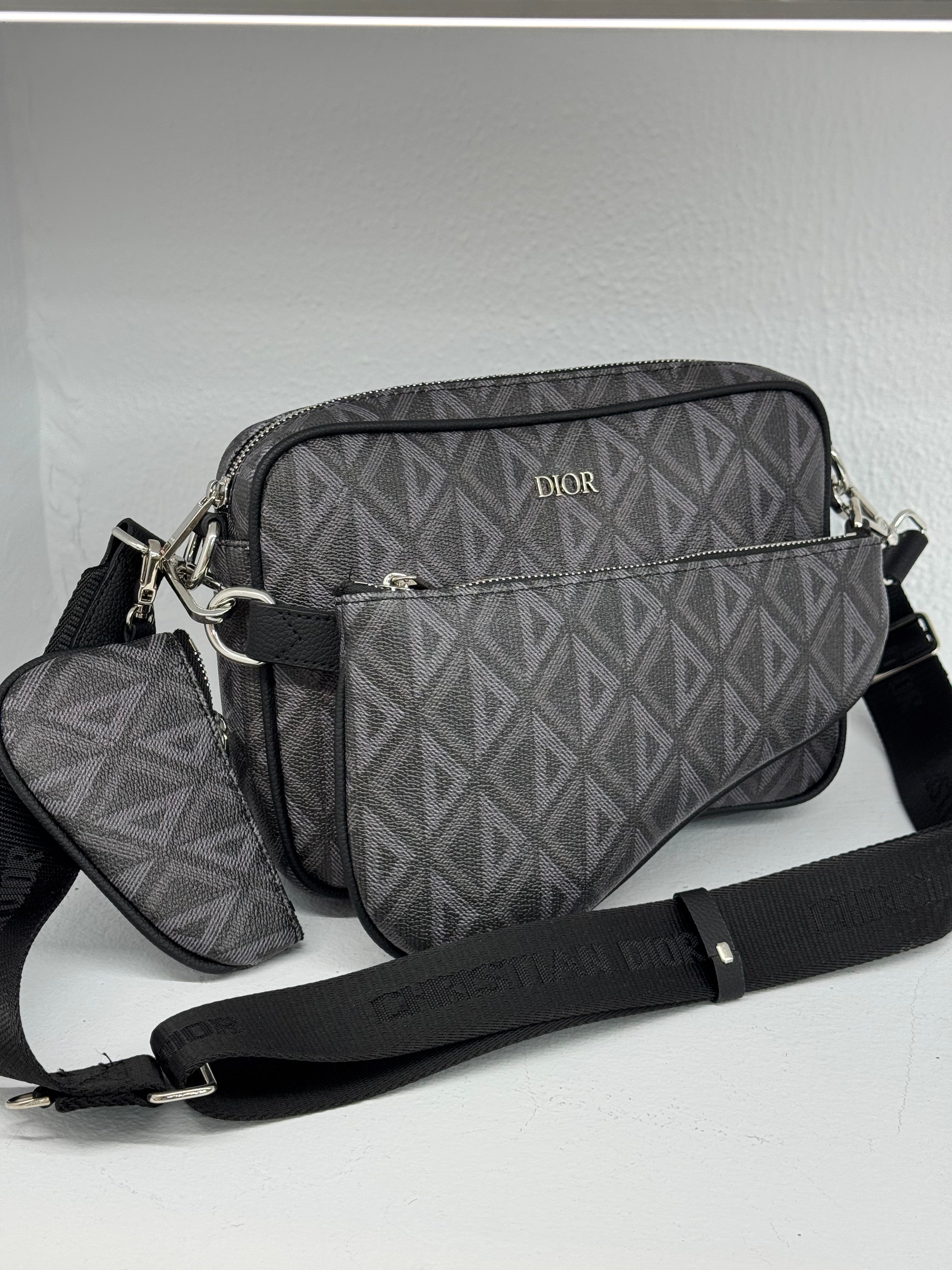 ΤΣΑΝΤΑΚΙ CHRISTIAN DIOR - 1219