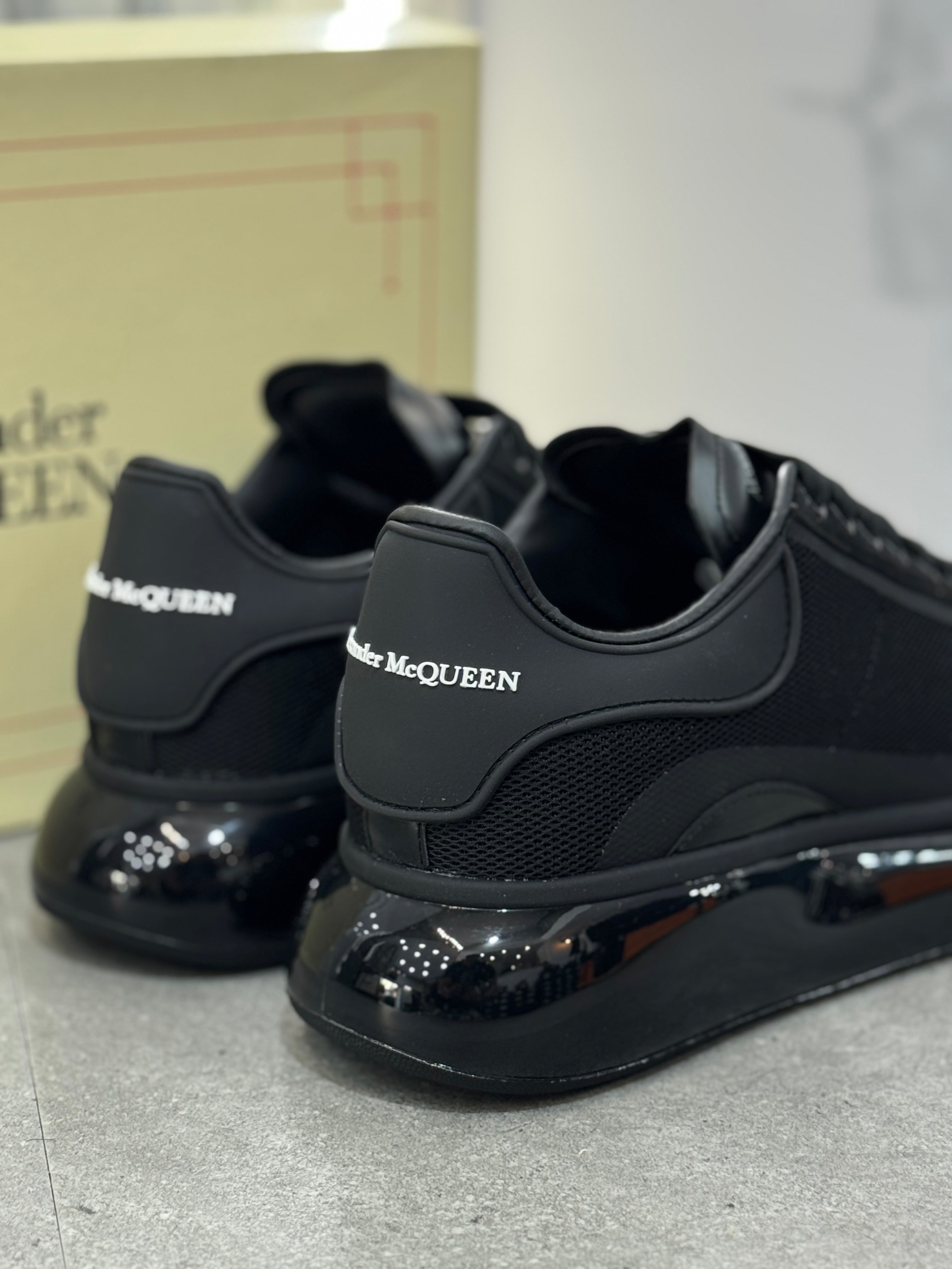 ALEXANDER MCQUEEN SNEAKER - NEW1165