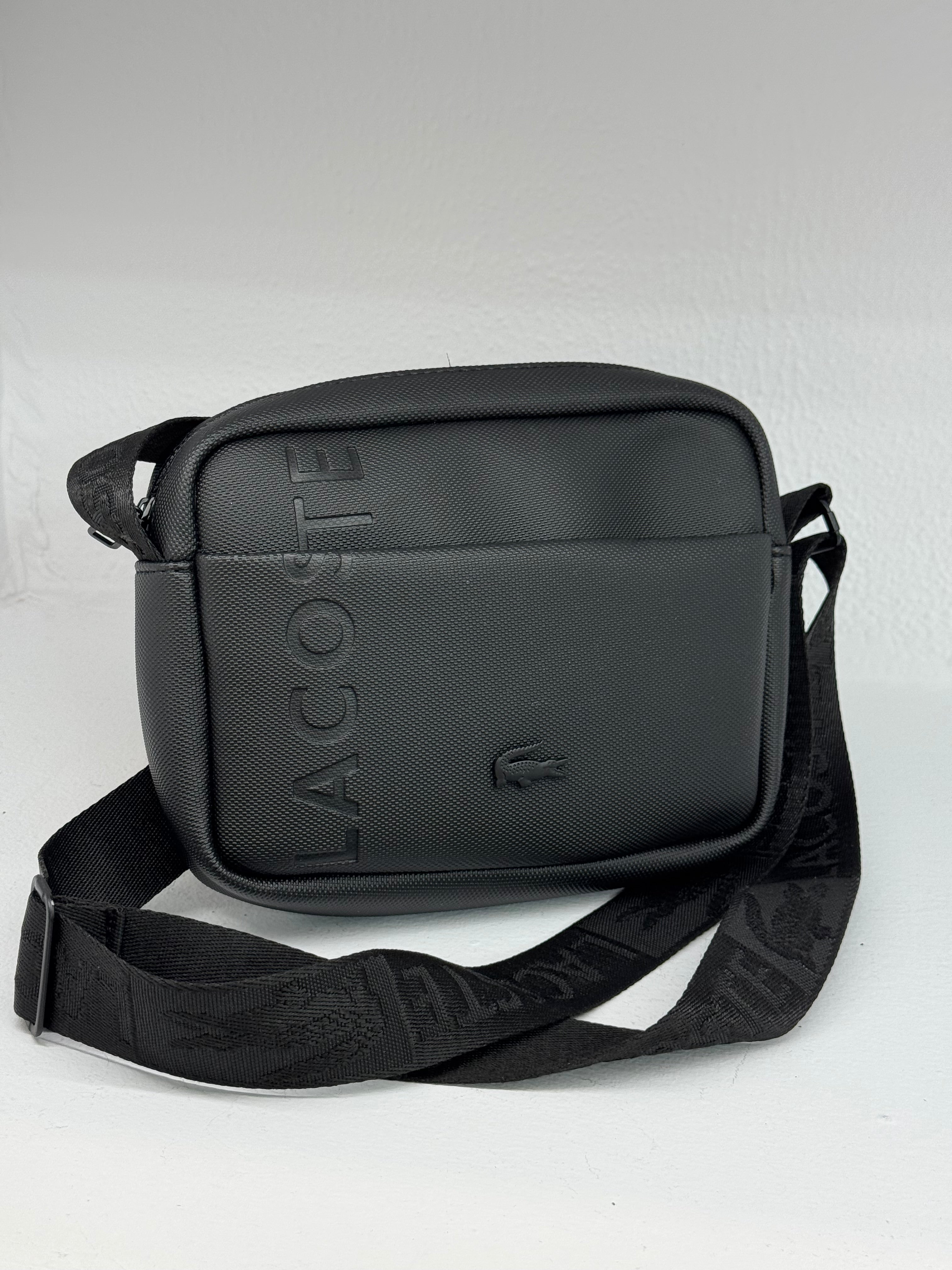 ΤΣΑΝΤΑΚΙ LACOSTE - 1220