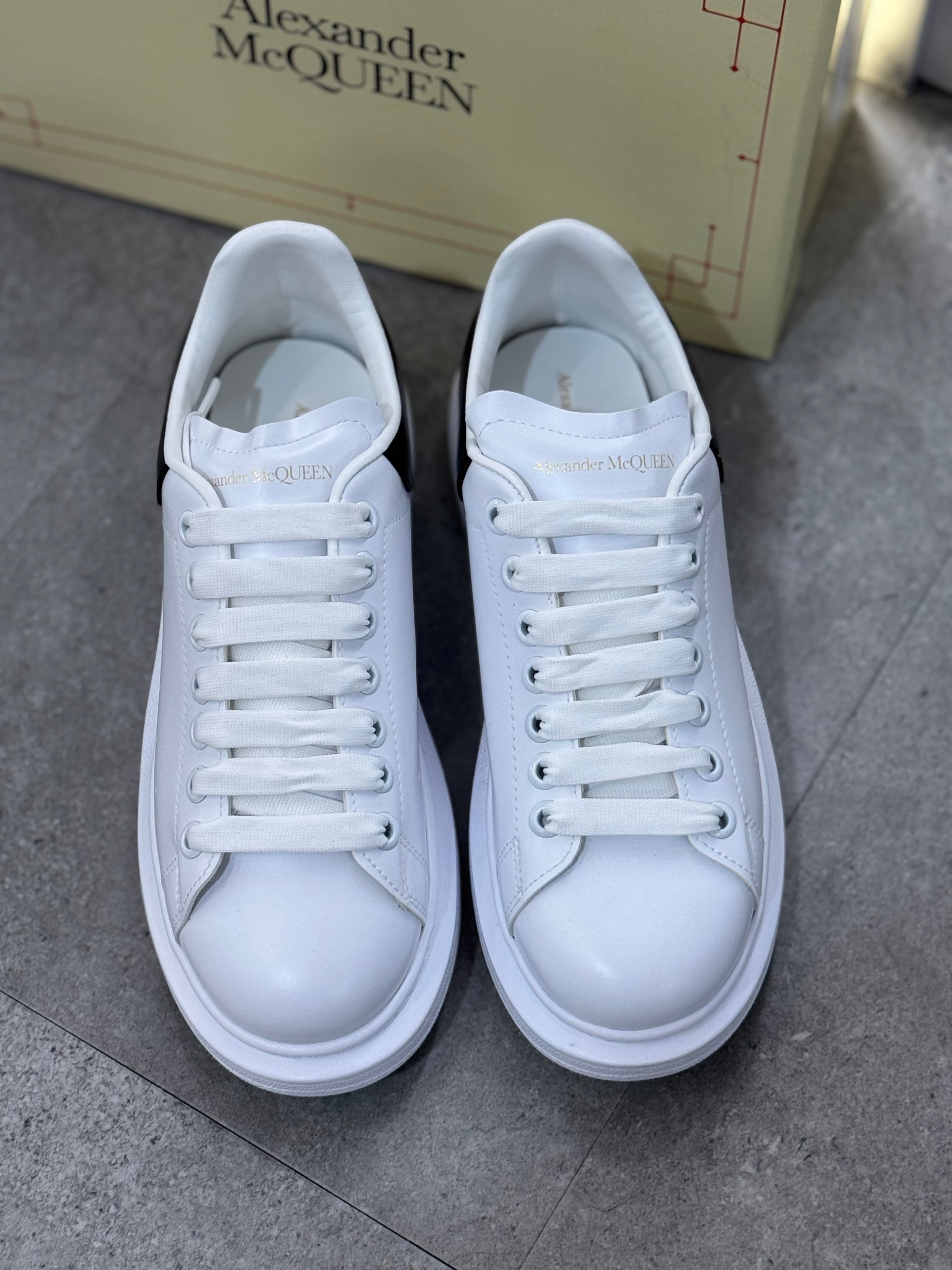 ALEXANDER MCQUEEN SNEAKER - NEW1166