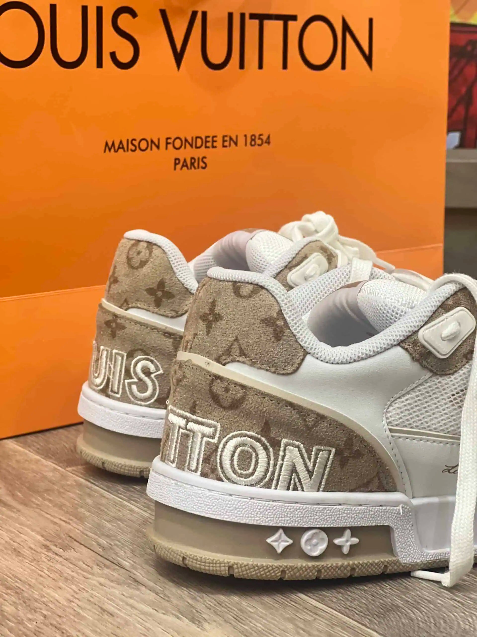 Παπούτσια Louis Vuitton – 7020 SALE