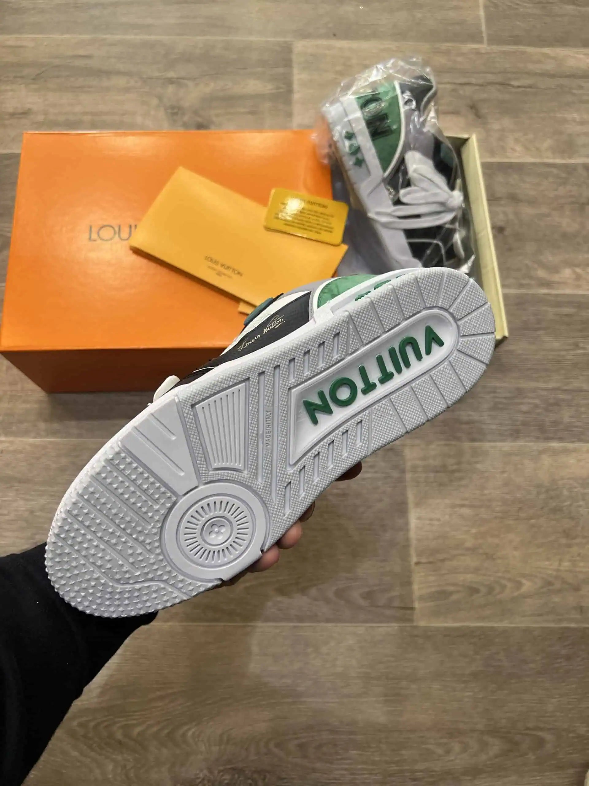 Παπούτσια Louis Vuitton – 7035 SALE