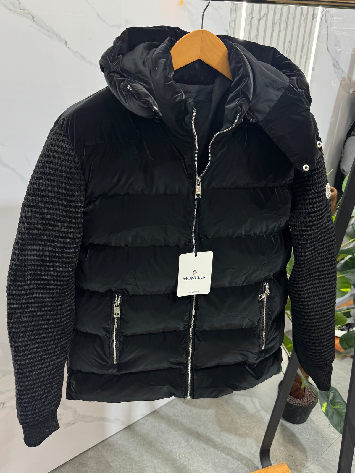 MONCLER Ribbed Sleeve Hybrid Puffer Jacket – Black - NEW1930