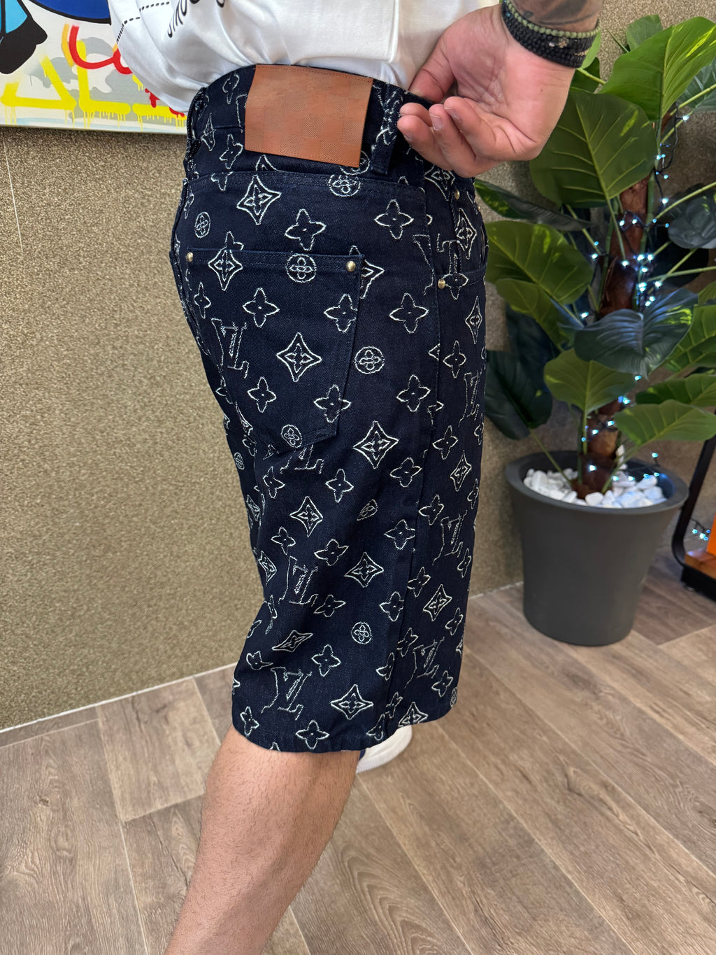ΒΕΡΜΟΥΔΑ LOUIS VUITTON - NEW1577