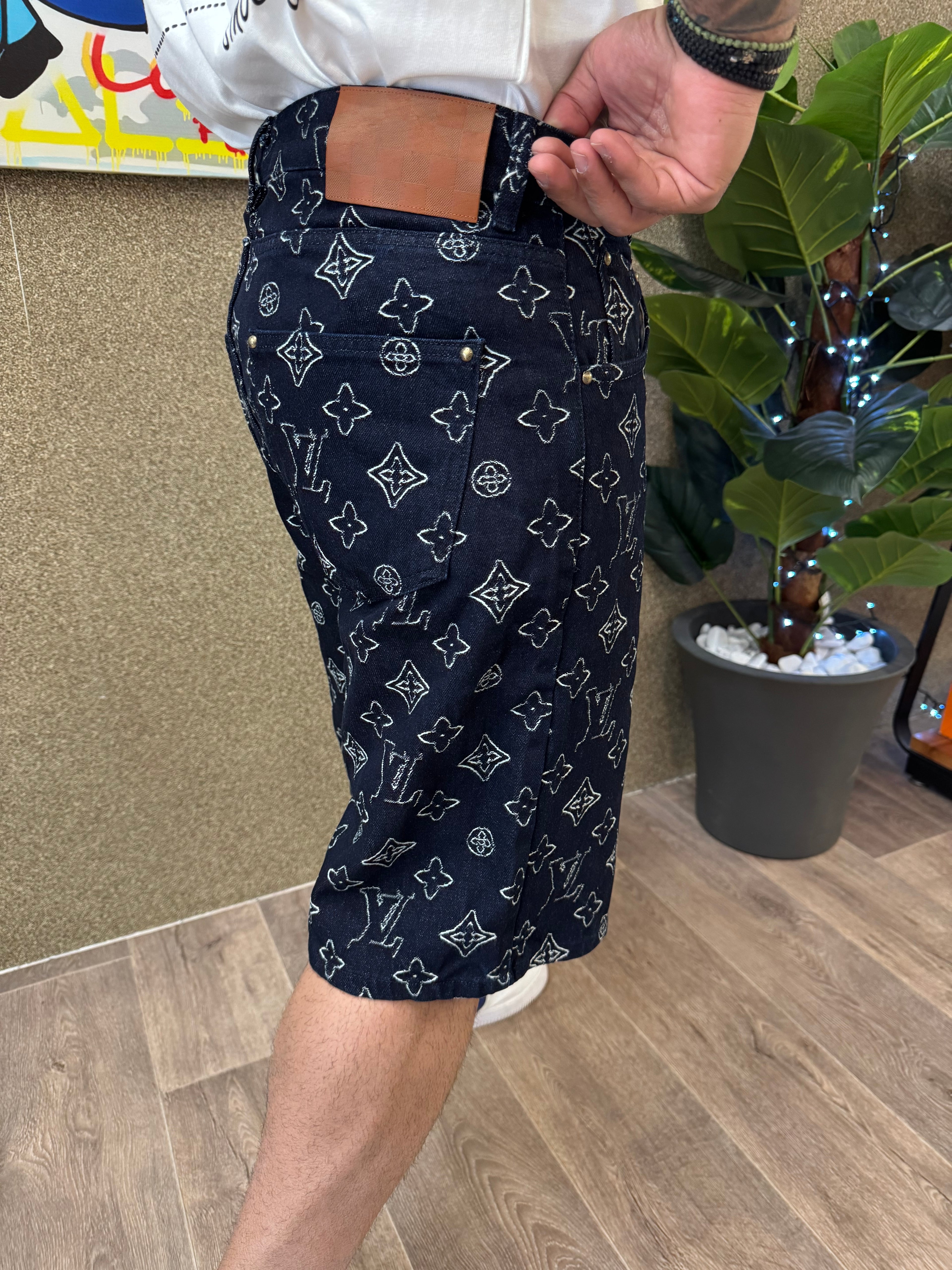 ΒΕΡΜΟΥΔΑ LOUIS VUITTON - NEW1577