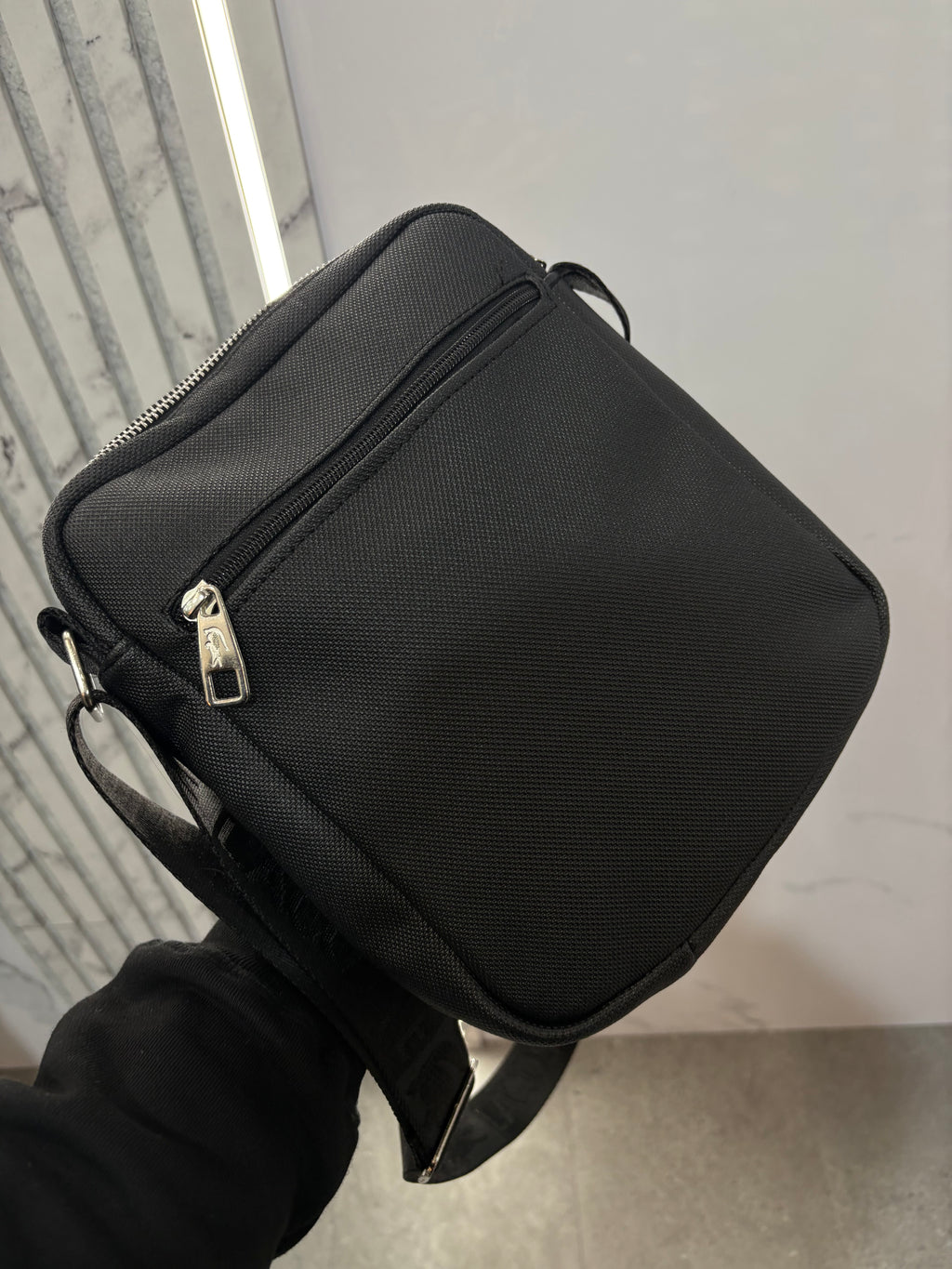 ΤΣΑΝΤΑΚΙ LACOSTE - 1403