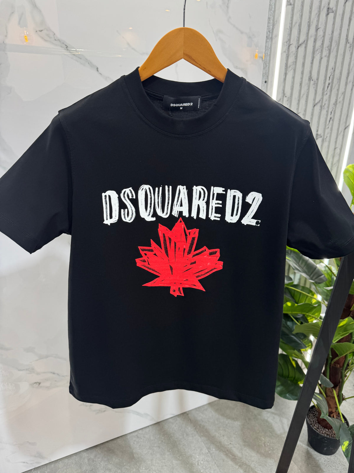 Premium Maple Leaf Graphic Crewneck T-Shirt – Black - NEW1917