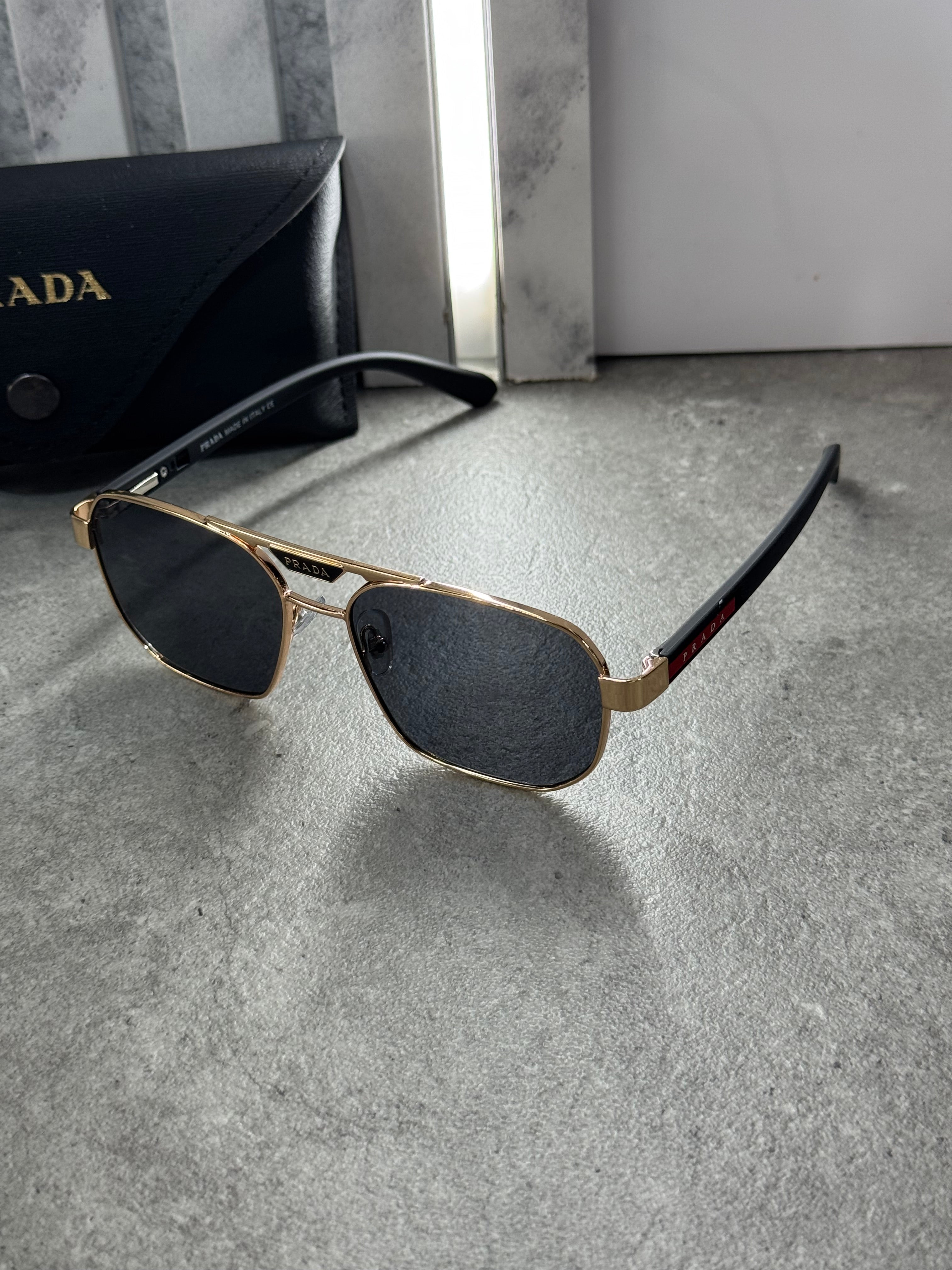 PRADA SUNGLASSE - NEW1132