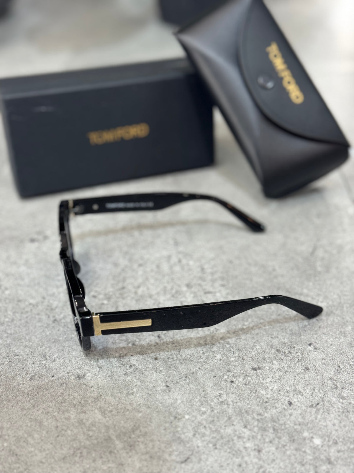 TOM FORD SUNGLASSE - NEW1715