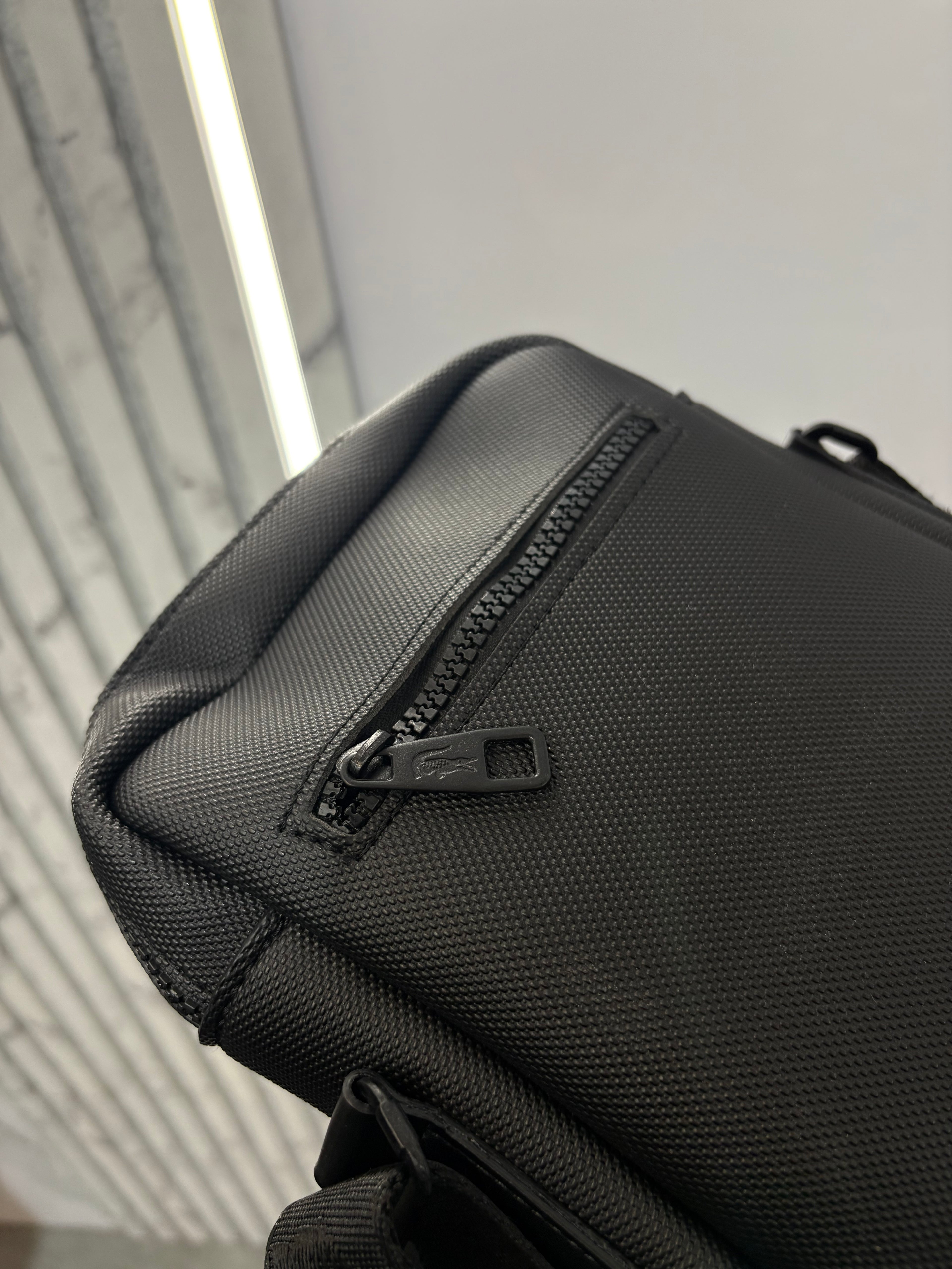 ΤΣΑΝΤΑΚΙ LACOSTE - 1402