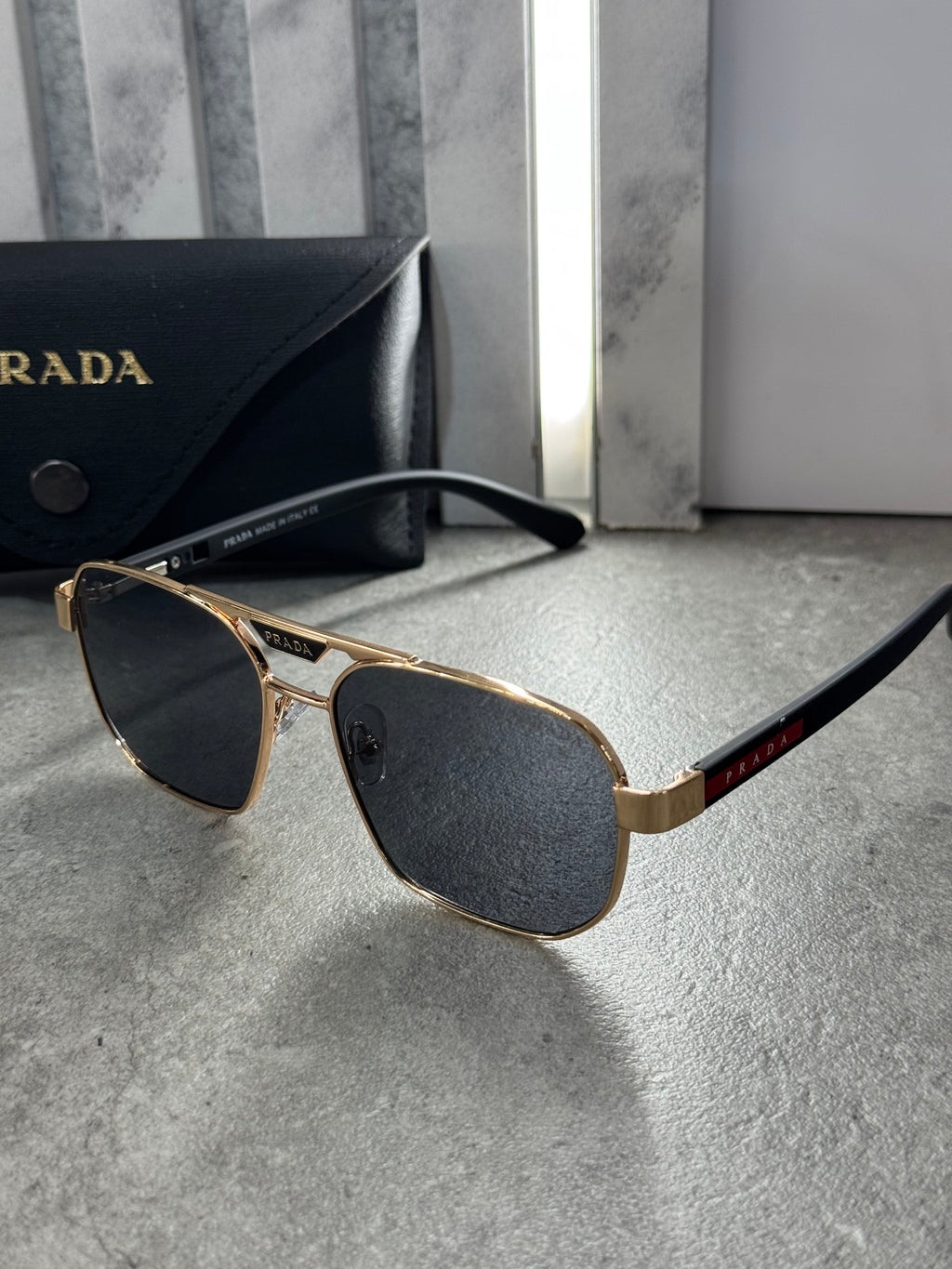 PRADA SUNGLASSE - NEW1132