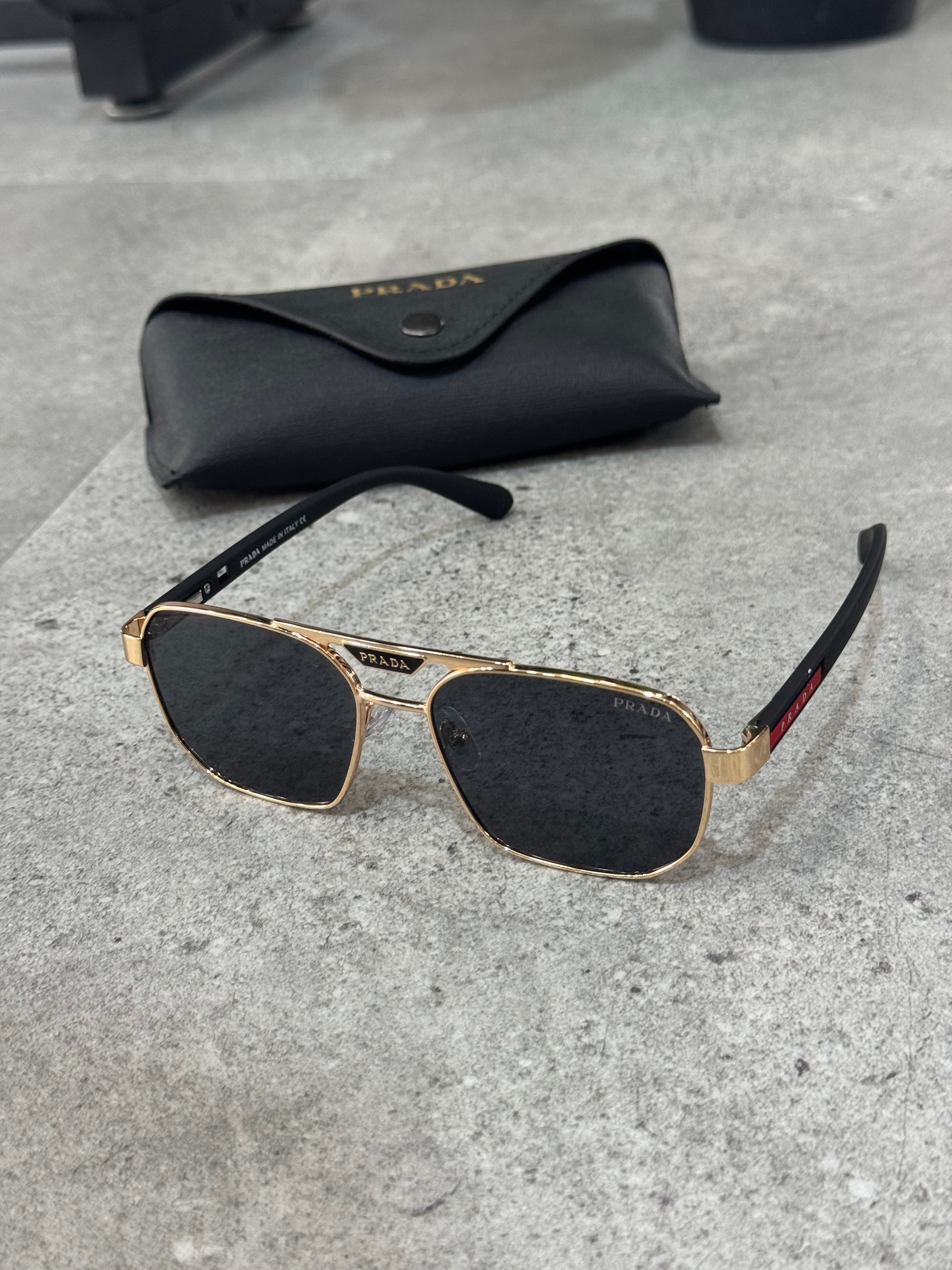 PRADA SUNGLASSE - NEW1329