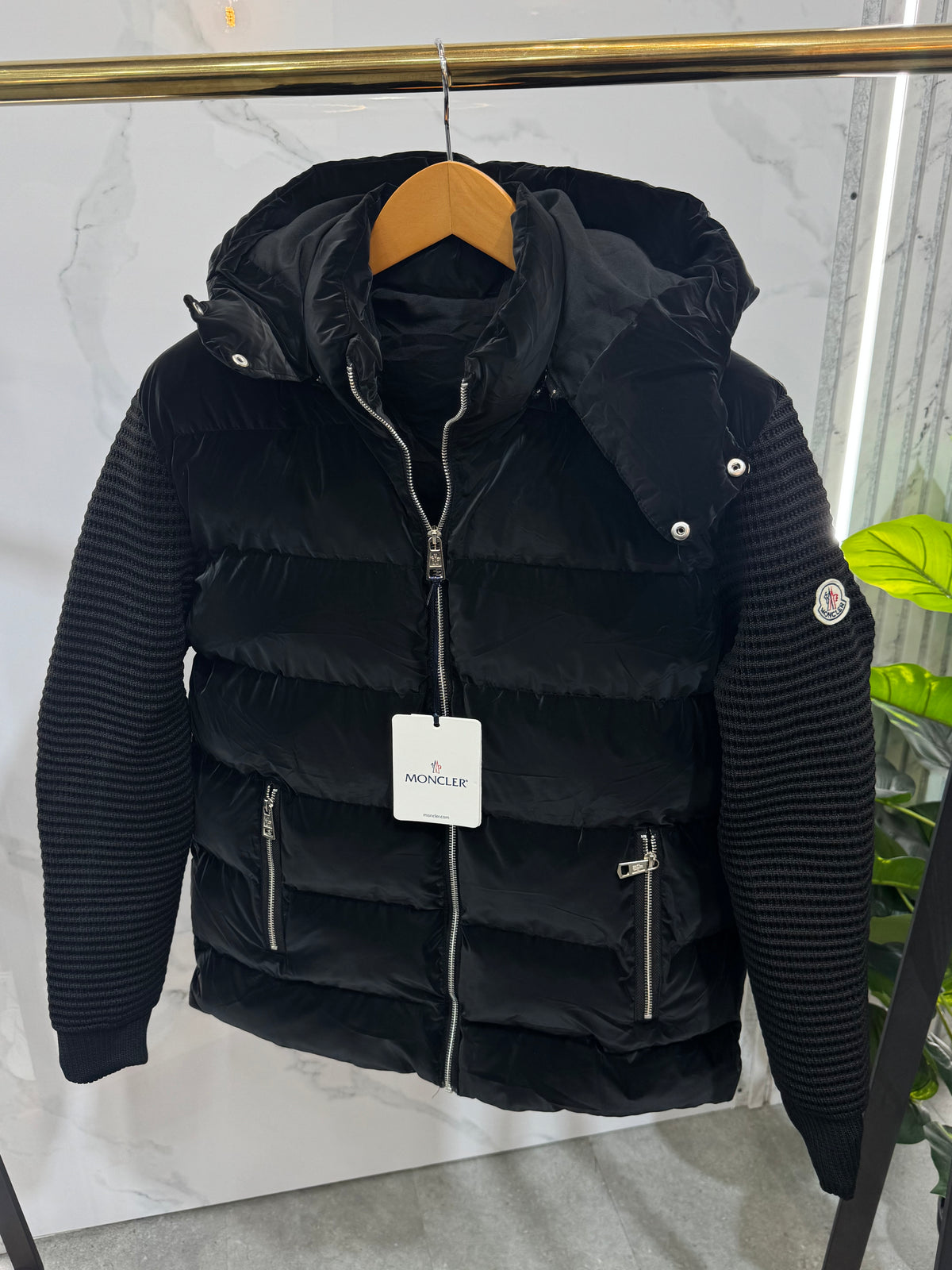 MONCLER Ribbed Sleeve Hybrid Puffer Jacket – Black - NEW1930
