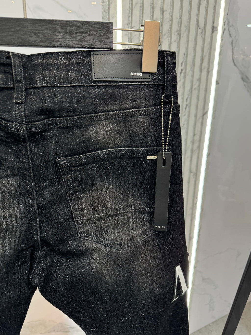 JEAN AMIRI - NEW1201