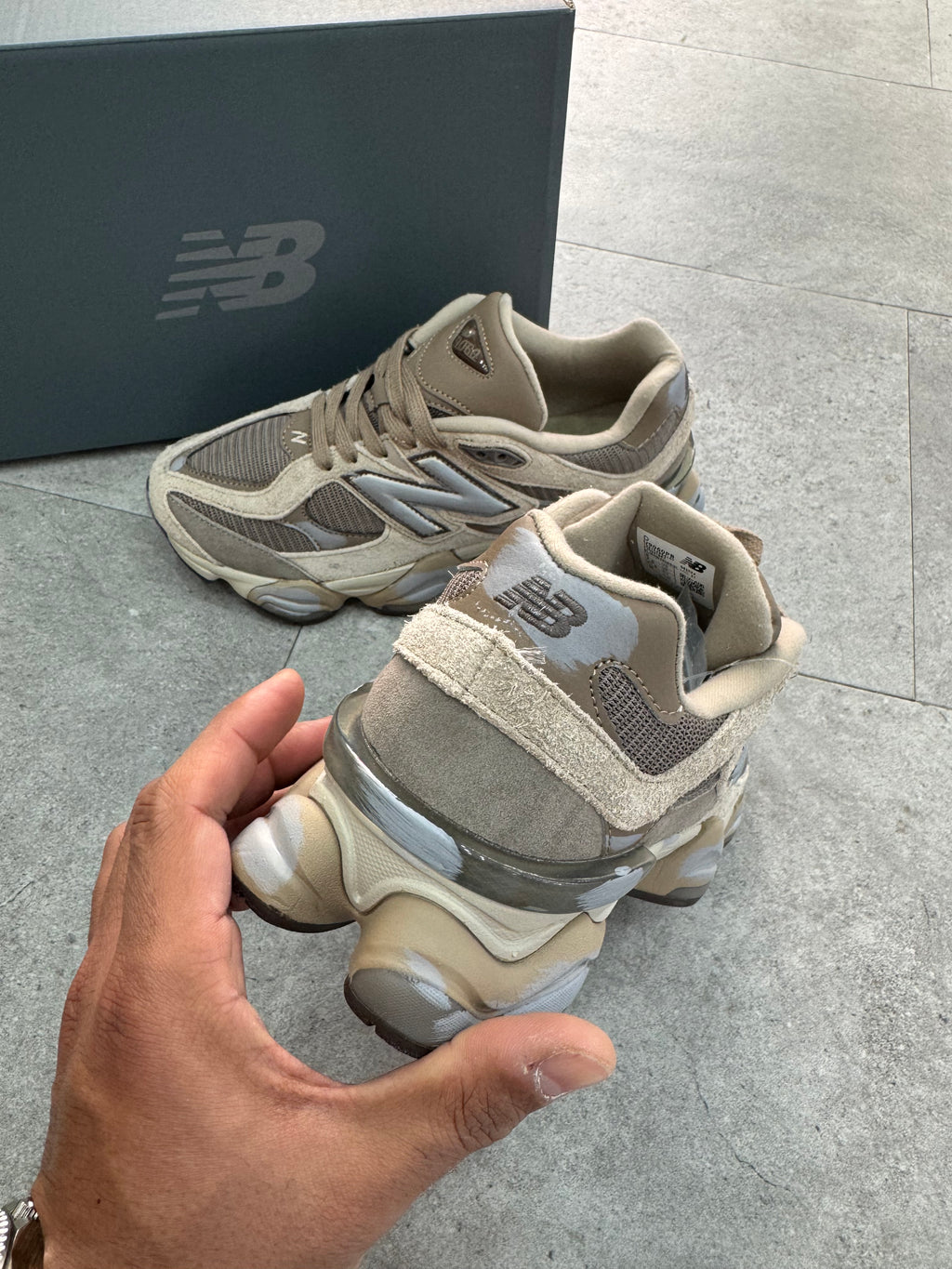 New Balance 9060 "Mushroom" - NEW1623