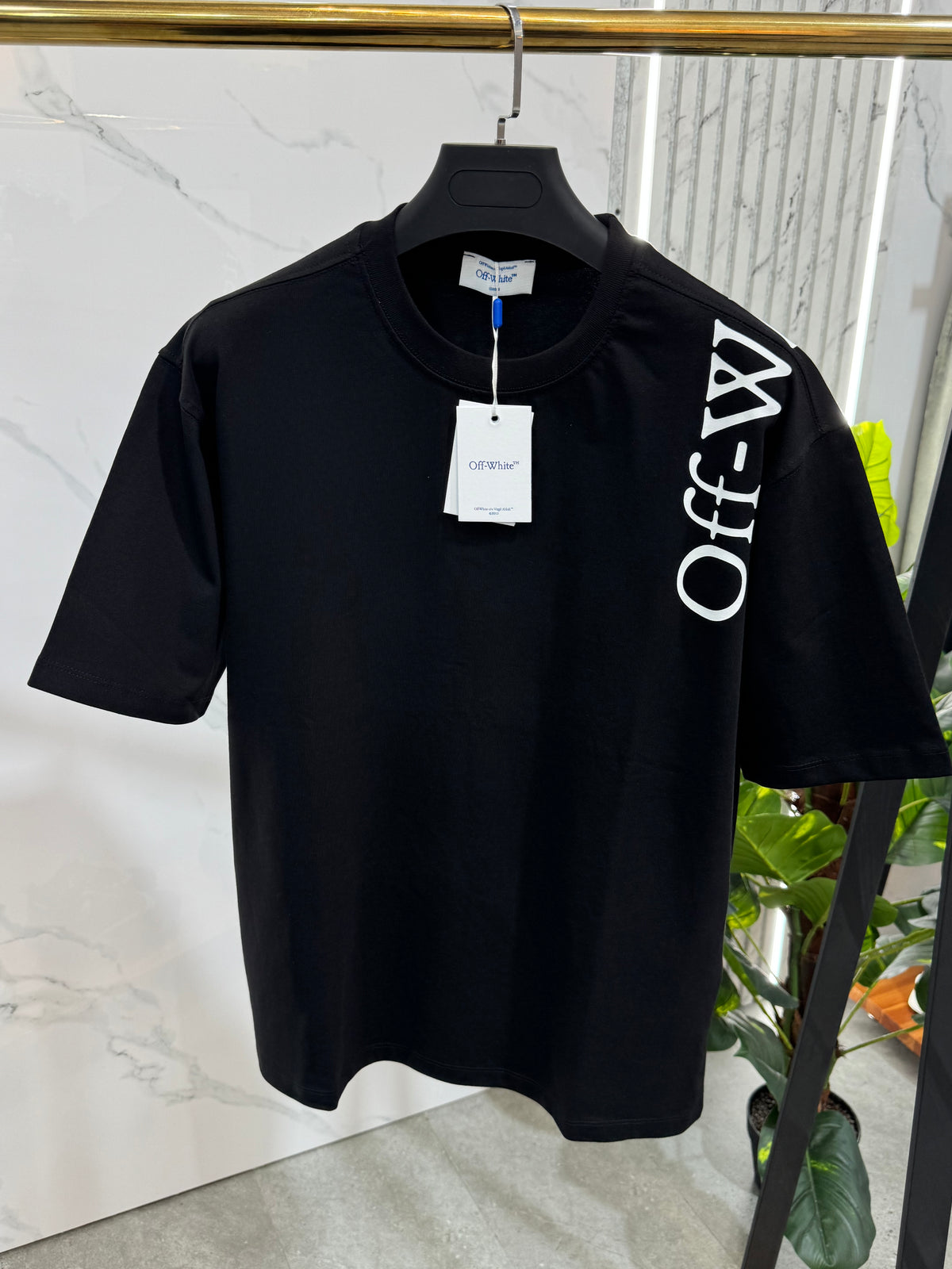 OFF-WHITE Shoulder Logo T-Shirt – Black / White - NEW1883