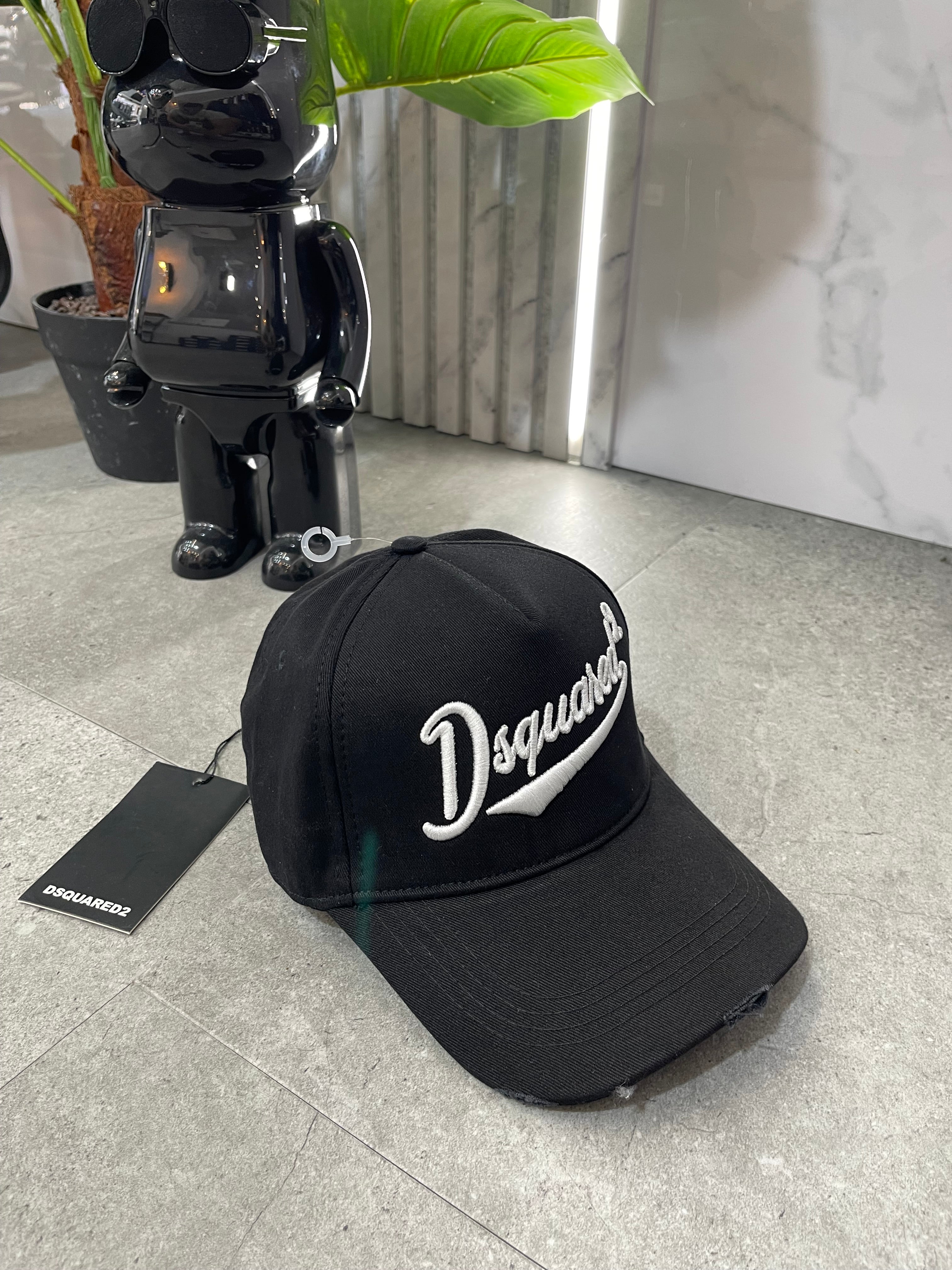 DSQUARED2 Script Logo Cap – Black - NEW1733