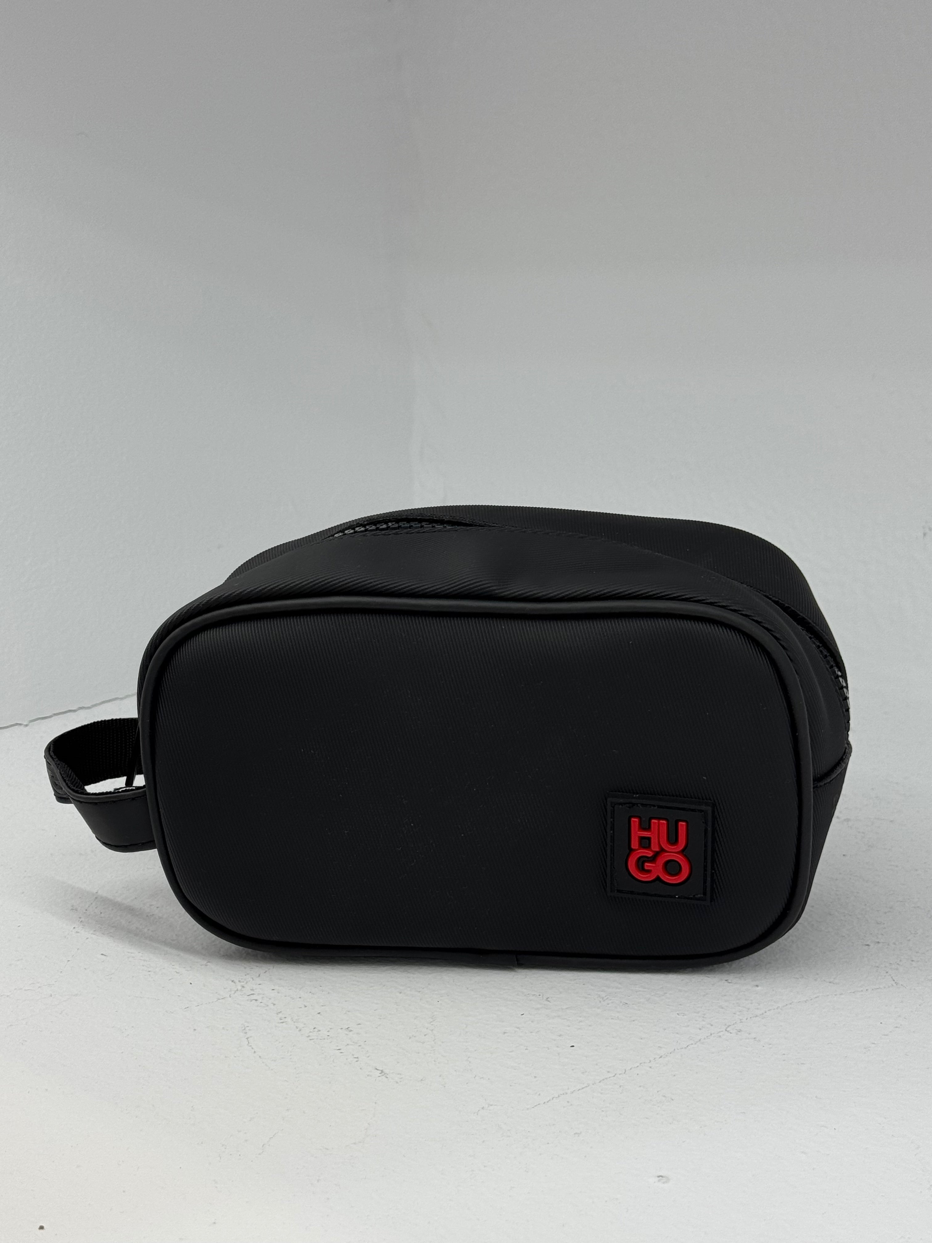 ΜΙΝΙ ΝΕΣΕΣΕΡ HUGO BOSS - NEW1168