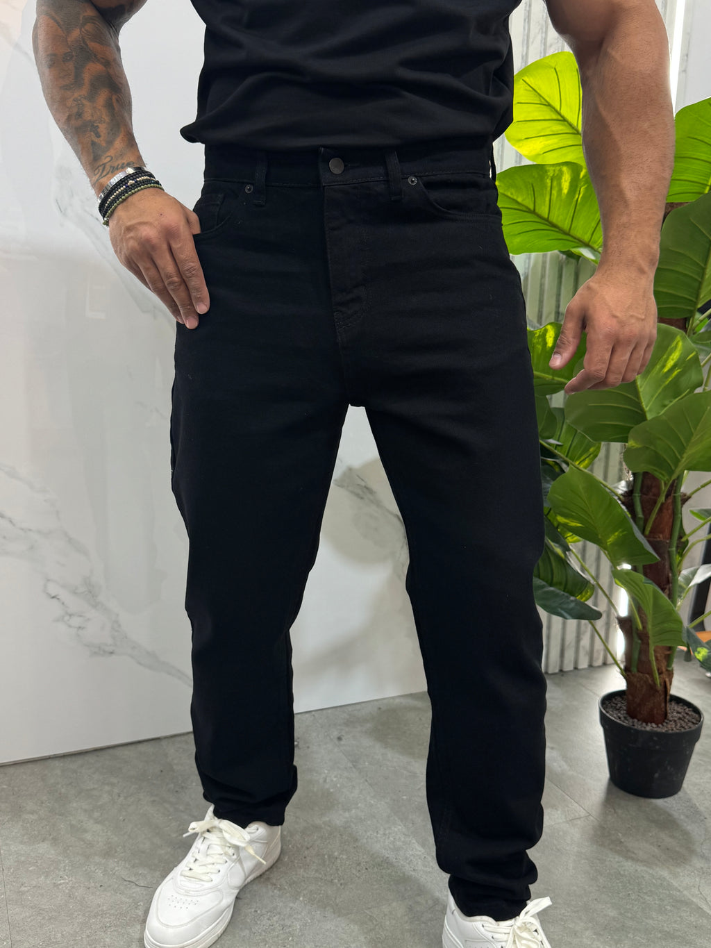 HUGO Straight / Regular Fit Jeans – Black - NEW1831
