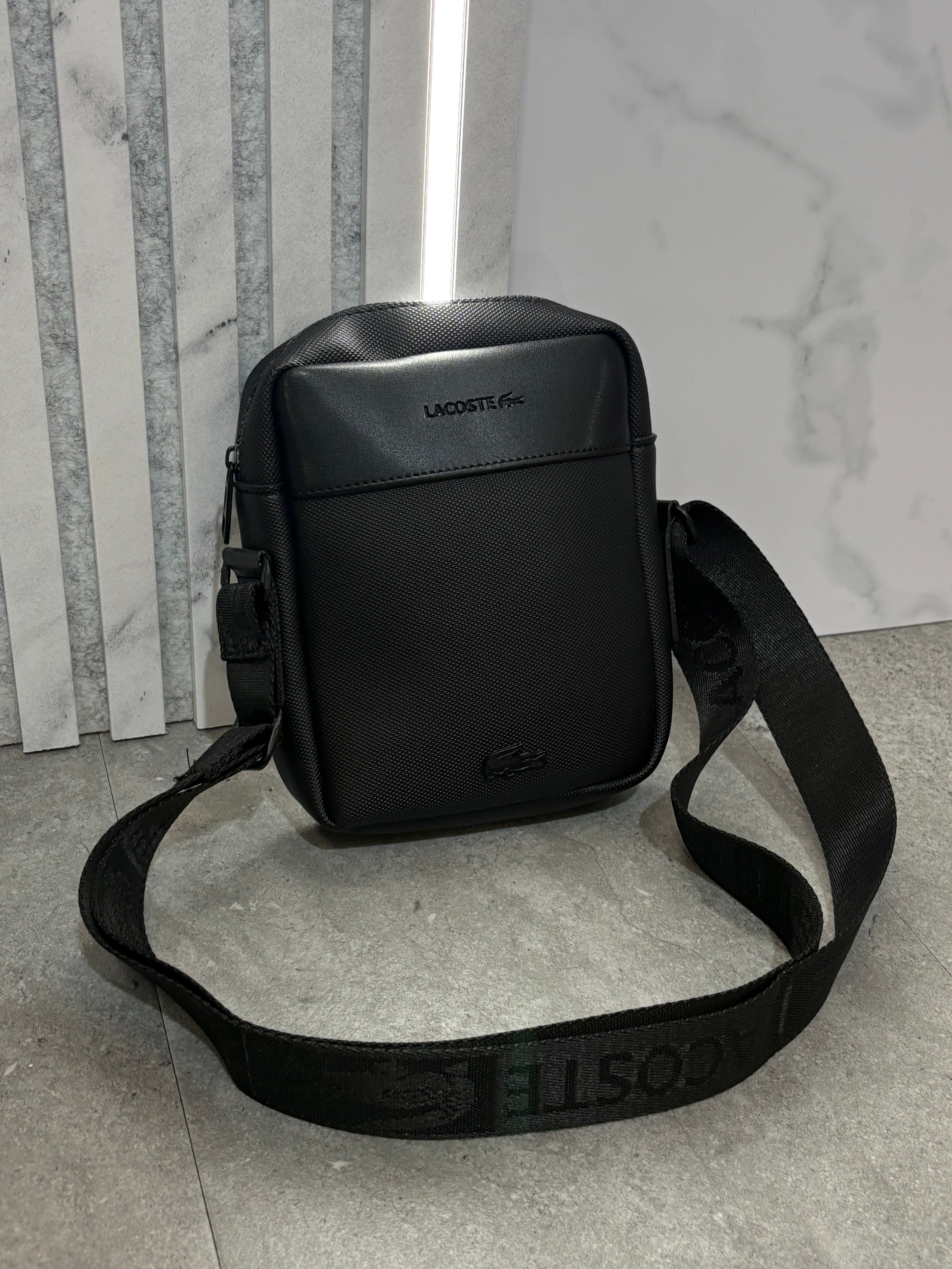 ΤΣΑΝΤΑΚΙ LACOSTE - 1402