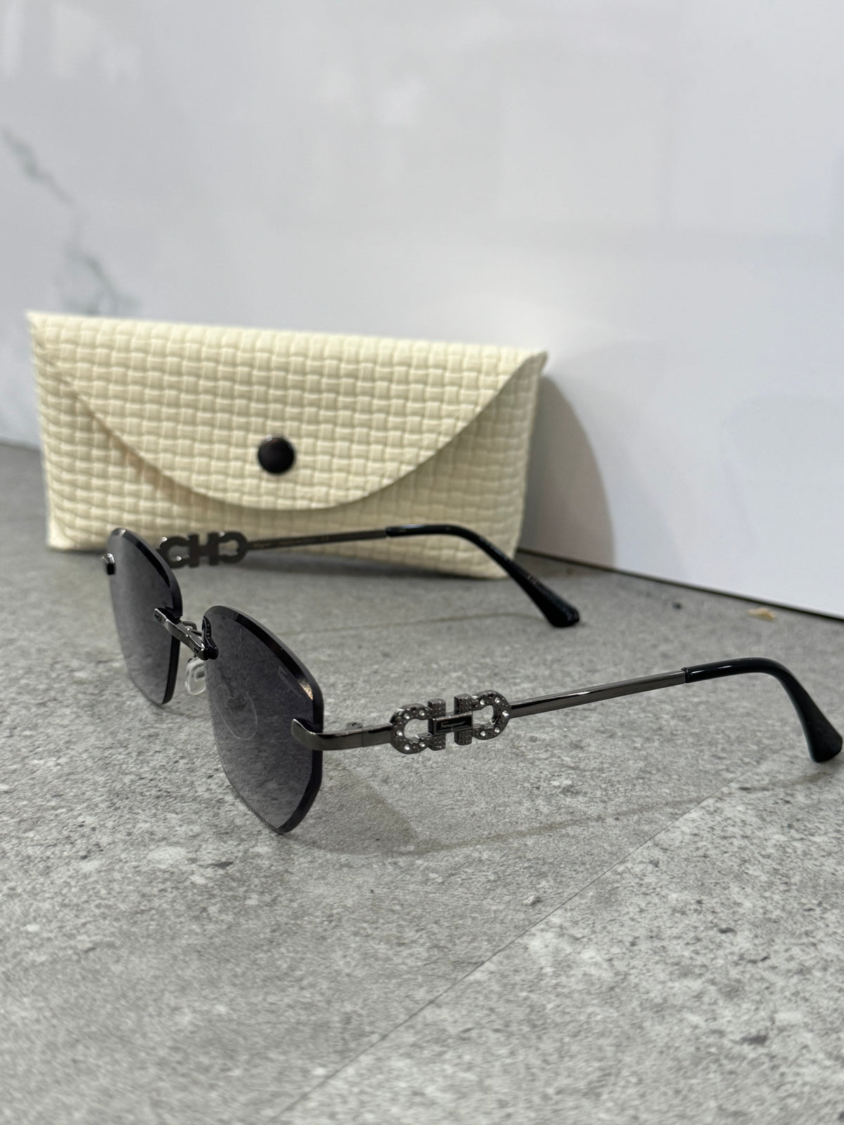 SALVATORE FERRAGAMO Gancini Rimless Sunglasses – Gunmetal / Gradient Grey - NEW1907