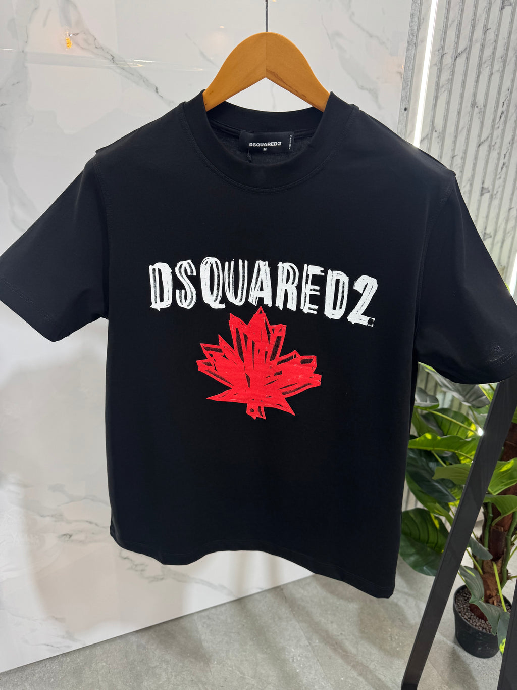 Premium Maple Leaf Graphic Crewneck T-Shirt – Black - NEW1917