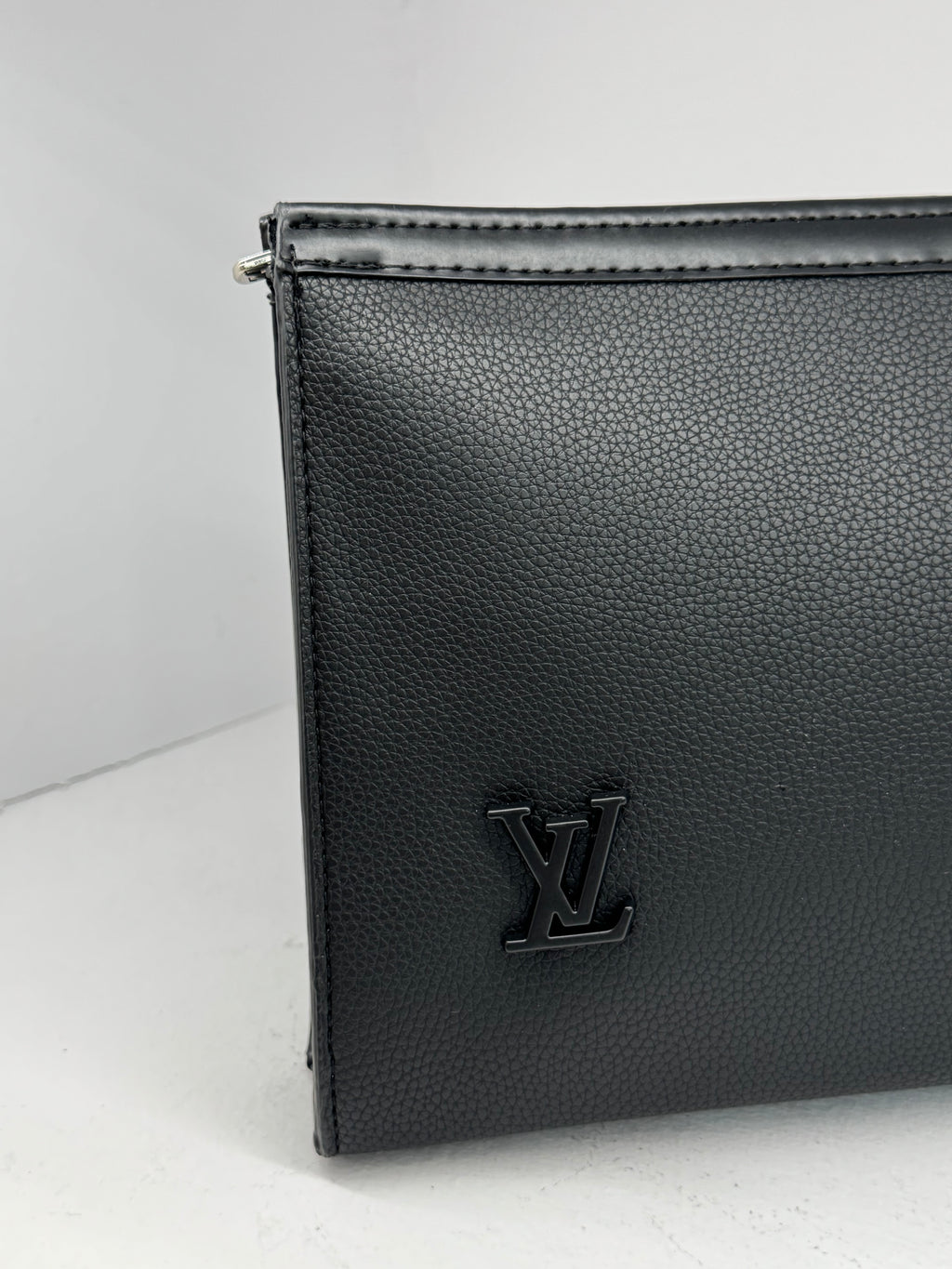 ΤΣΑΝΤΑΚΙ ΧΕΙΡΟΣ LOUIS VUITTON - NEW1175