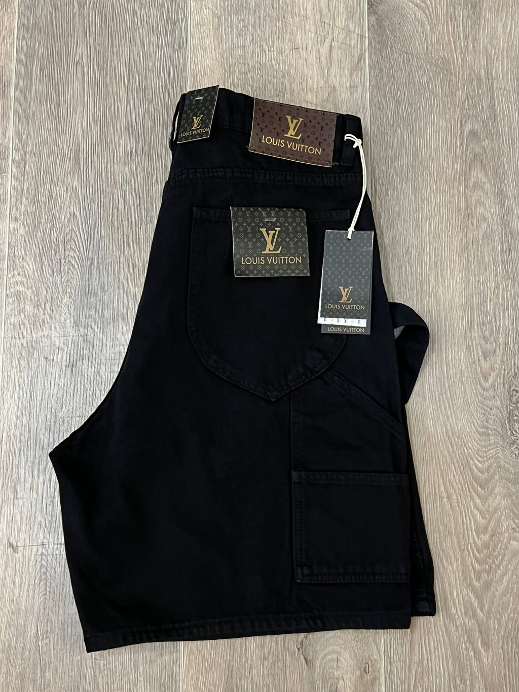 ΒΕΡΜΟΥΔΑ LOUIS VUITTON - NEW1583