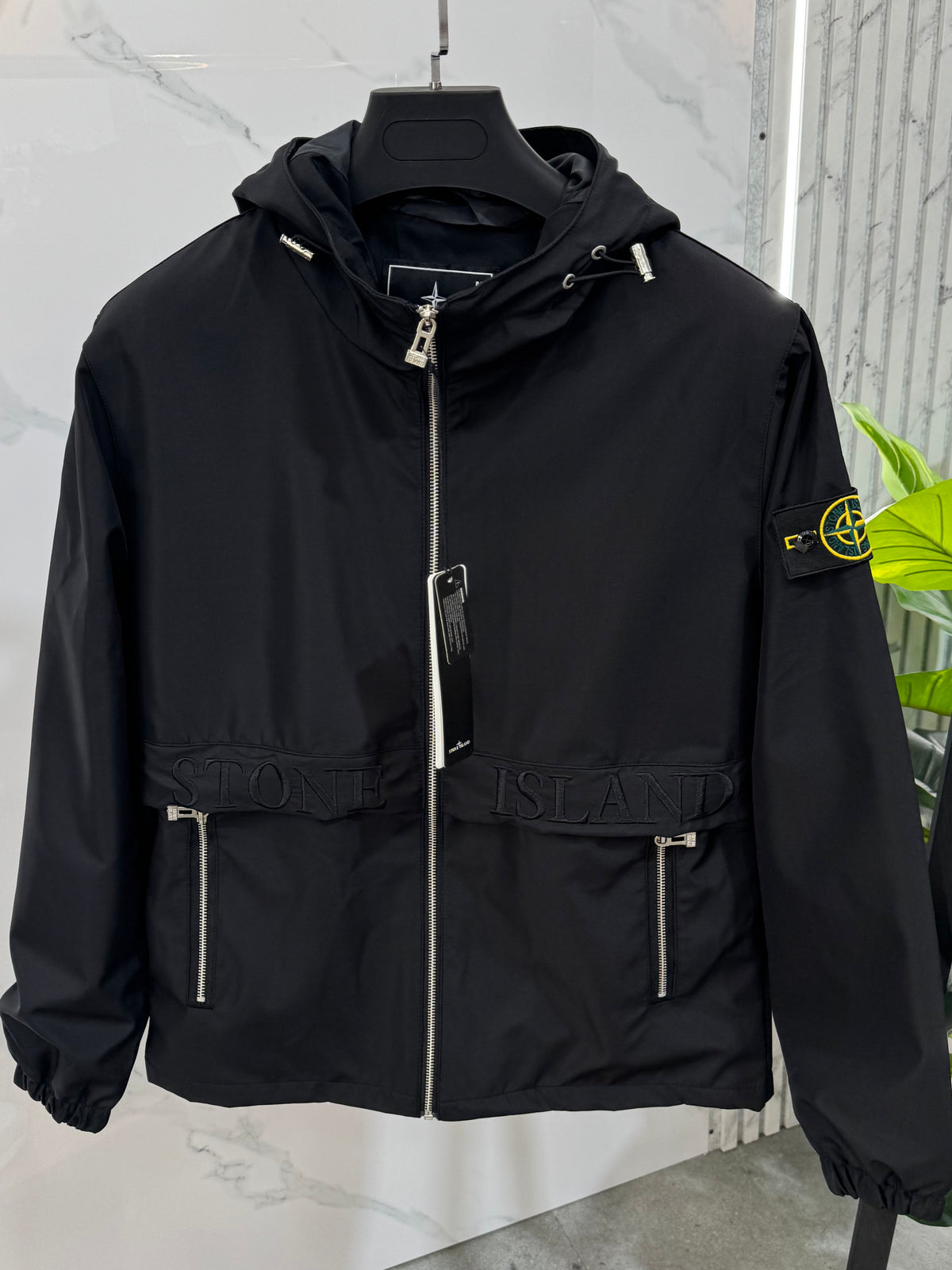 STONE ISLAND Hooded Windbreaker Jacket – Black - NEW1852