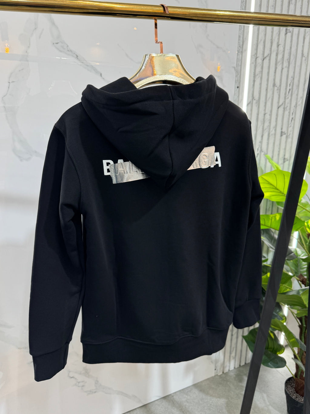 BALENCIAGA Tape Type Logo Zip-Up Hoodie – Black - NEW1938
