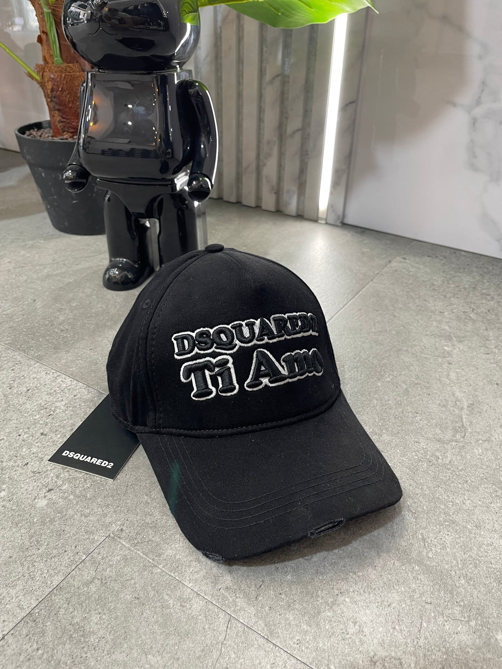 DSQUARED2 "Ti Amo" Embroidered Cap – Black - NEW1731