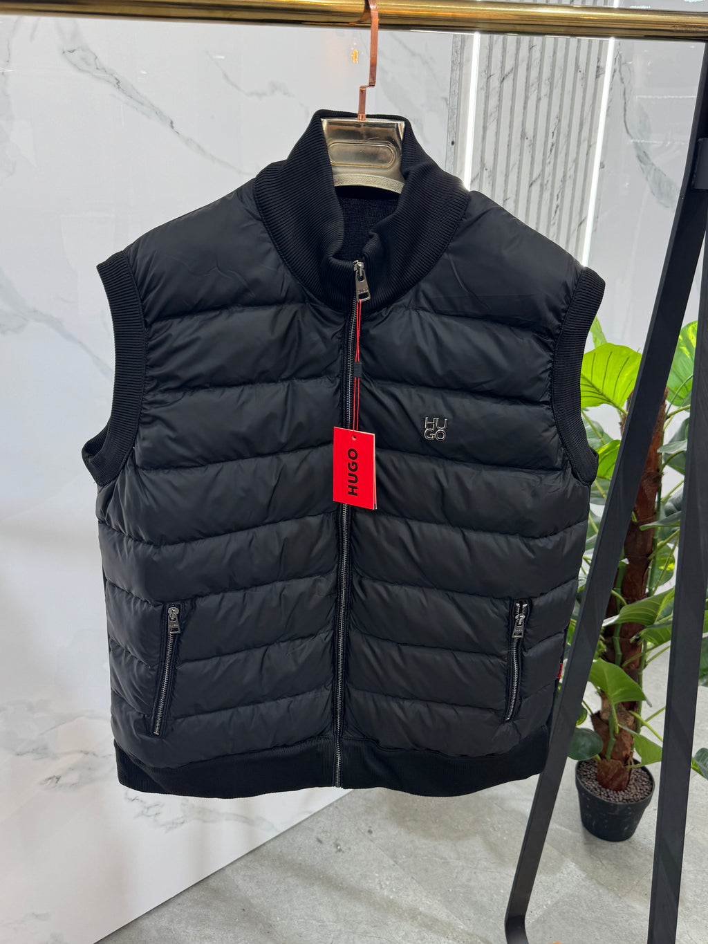 HUGO Hybrid Padded Vest / Bodywarmer – Black - NEW1824