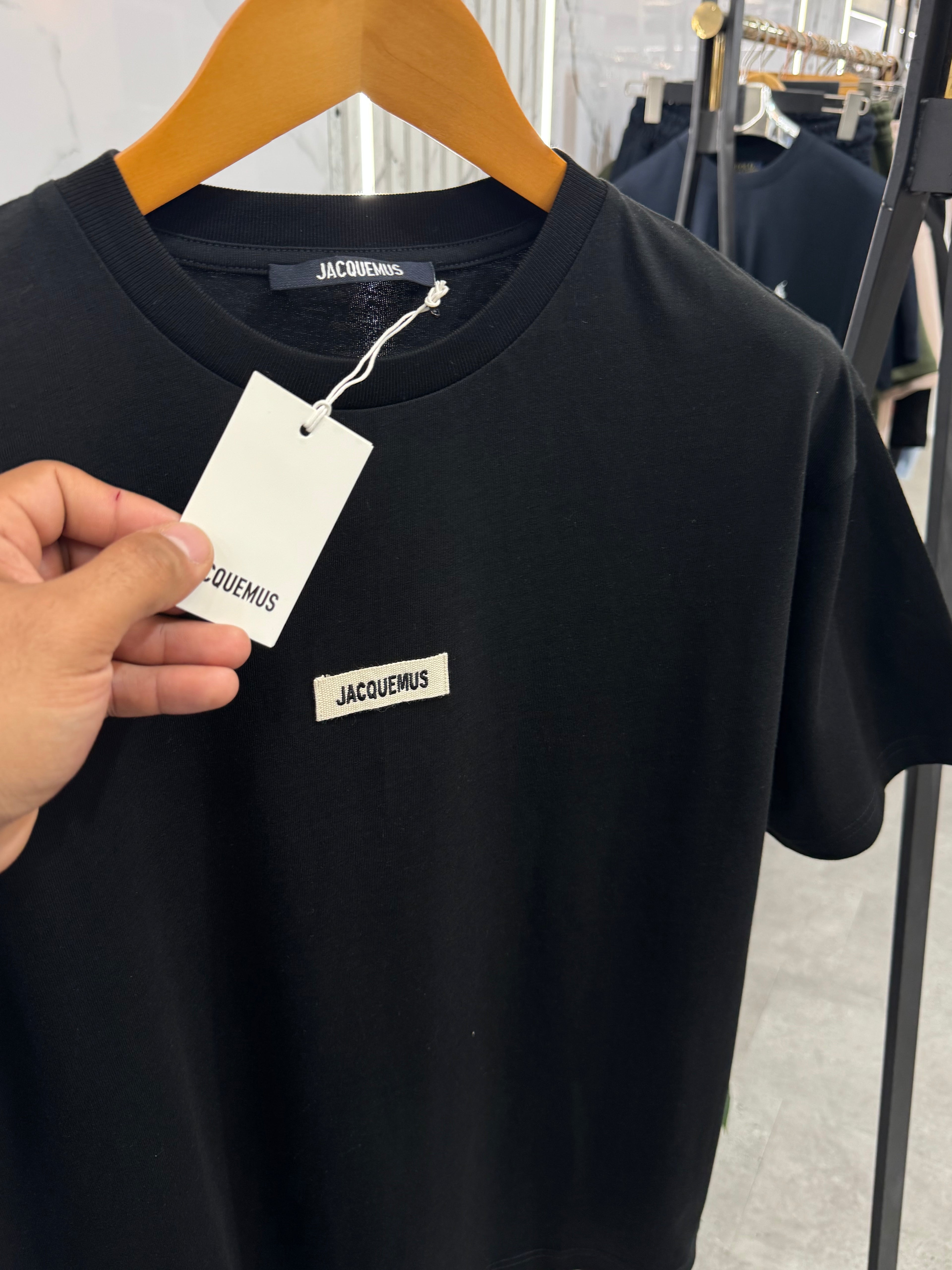 JACQUEMUS Logo Patch Ανδρικό T-Shirt – Black - NEW1729