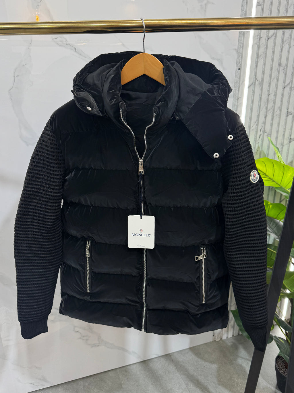 MONCLER Ribbed Sleeve Hybrid Puffer Jacket – Black - NEW1930