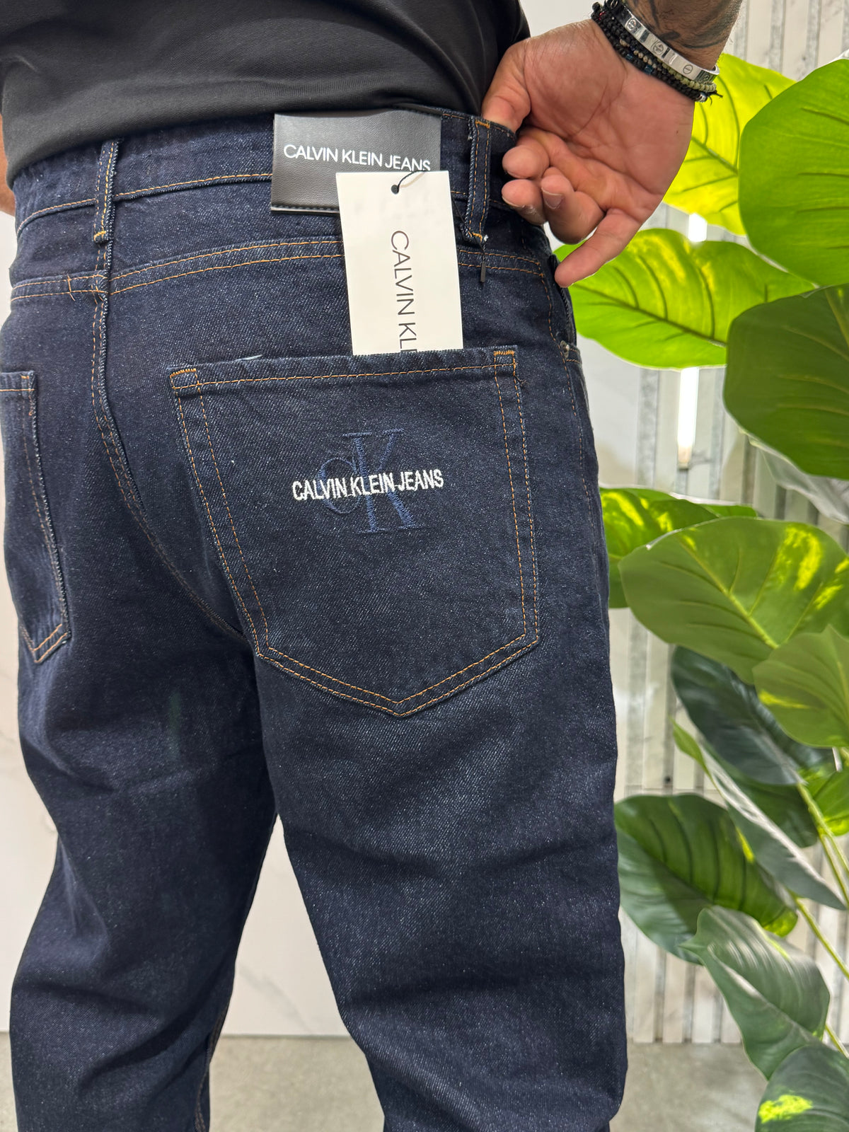 CALVIN KLEIN JEANS Embroidered Pocket Raw Slim Denim Jeans – Raw Dark Indigo - NEW1995