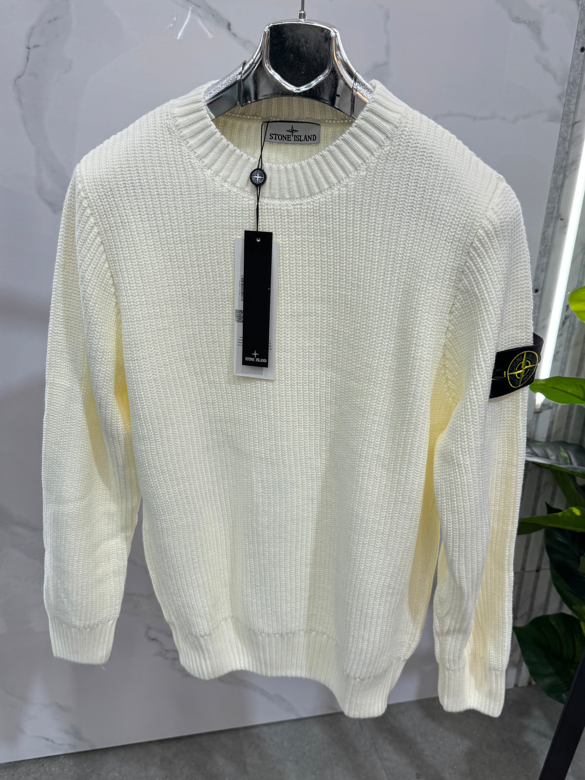 STONE ISLAND Ribbed Knit Compass Badge Sweater – Off-White - NEW1954