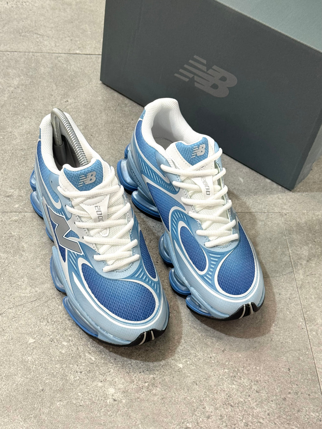NEW BALANCE 2000 – Light Blue / Royal Blue - NEW1809