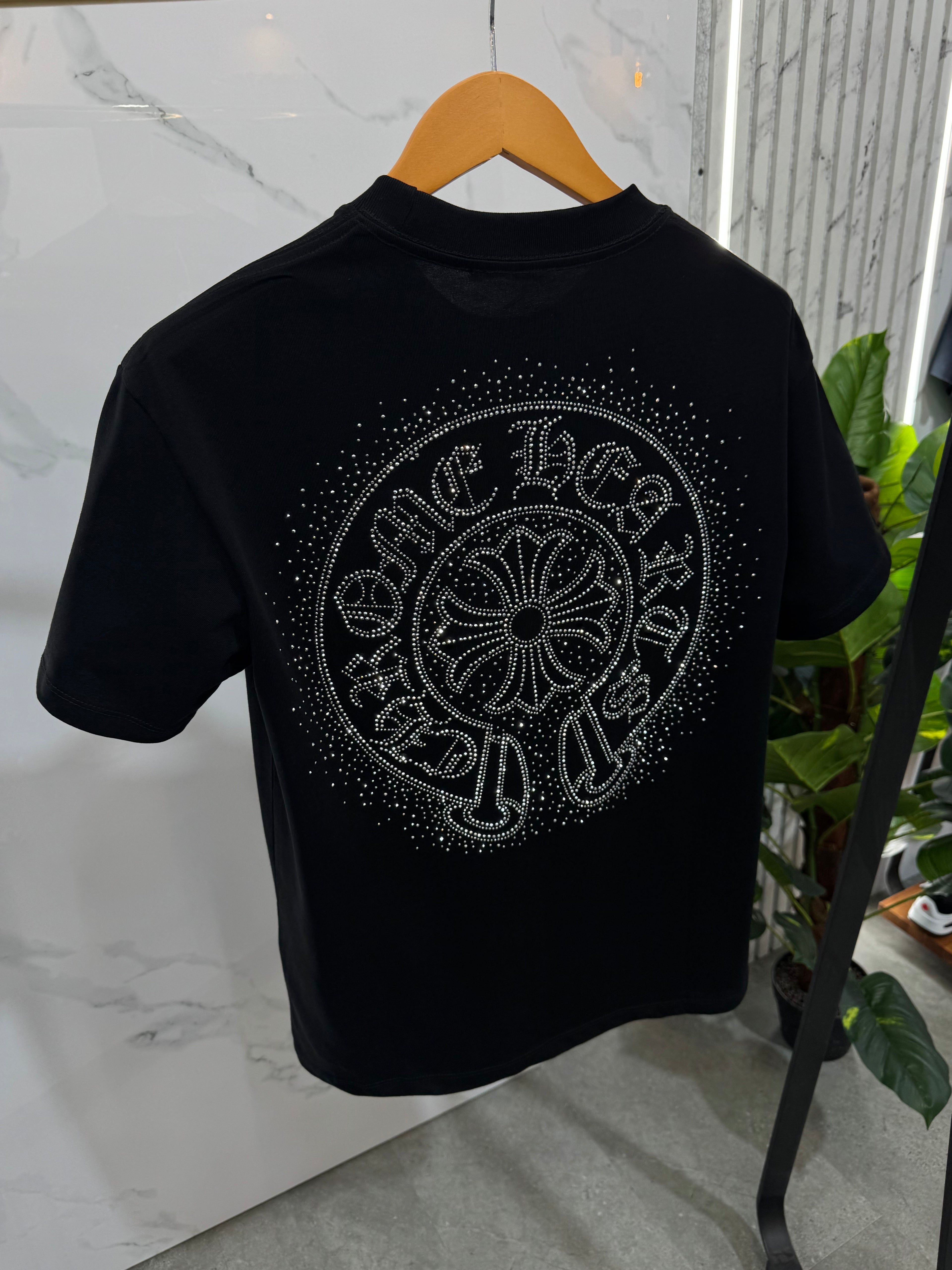 CHROME HEARTS Rhinestone Horseshoe T-Shirt – Black - NEW1730
