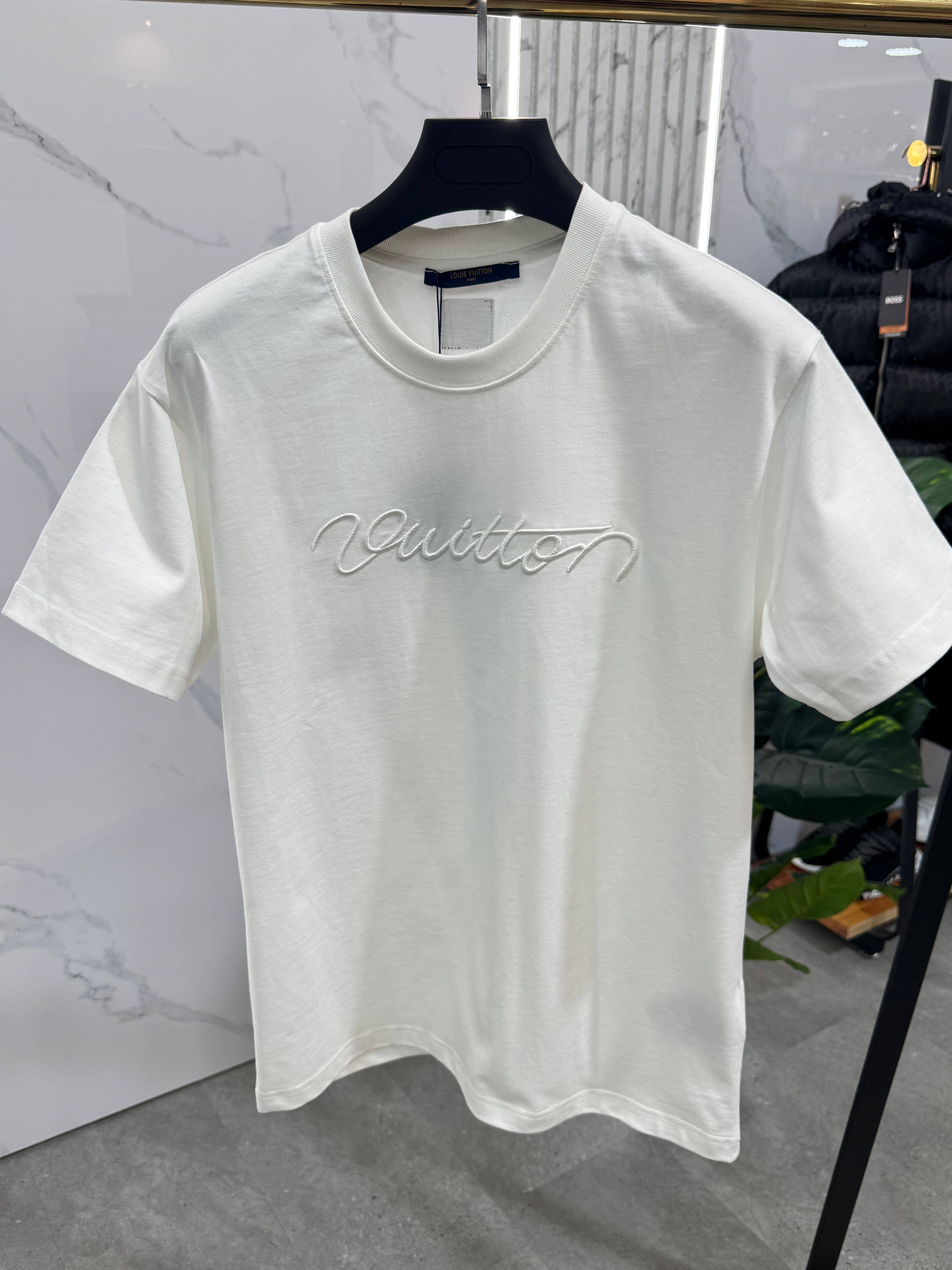T-SHIRT LOUIS VUITTON - NEW1520