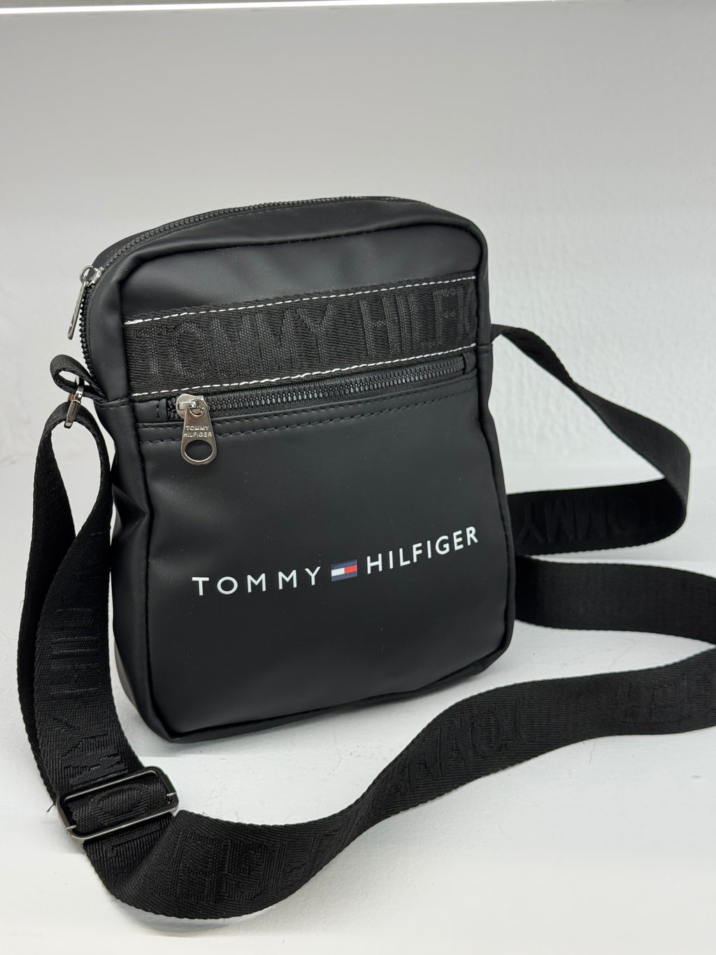 ΤΣΑΝΤΑΚΙ TOMMY HILFIGER - NEW1133 SUMMER