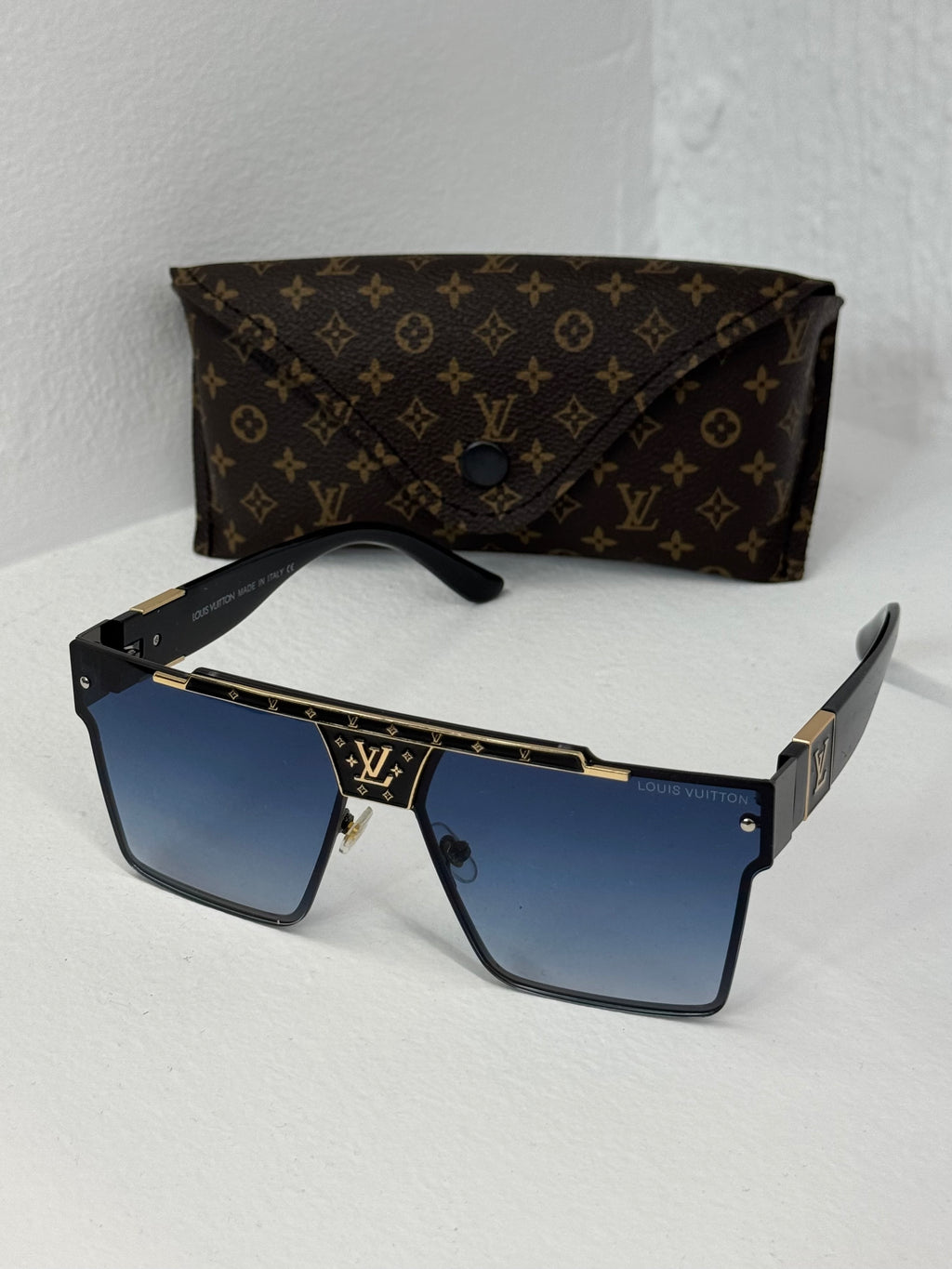 LOUIS VUITTON SUNGLASSE - NEW1247