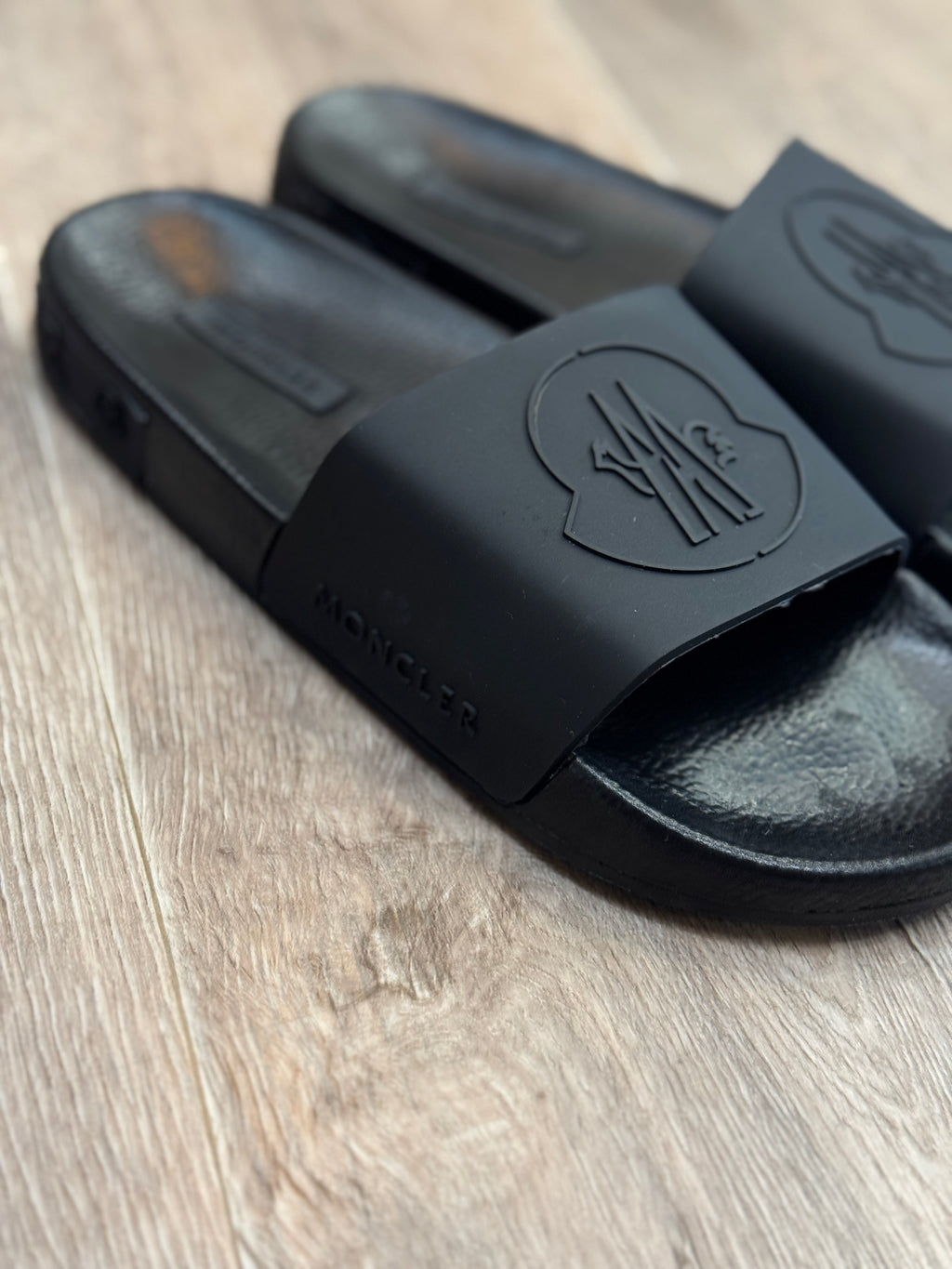 ΠΑΝΤΟΦΛΑ MONCLER - NEW1145 SALE