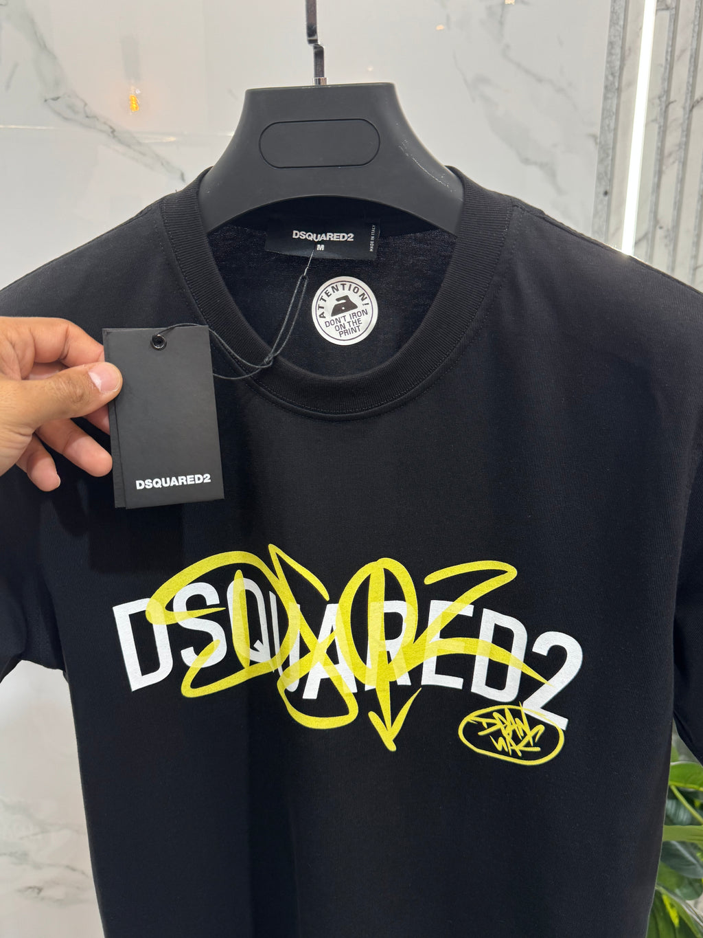 DSQUARED2 Graffiti Logo T-Shirt – Black / Yellow - NEW1876