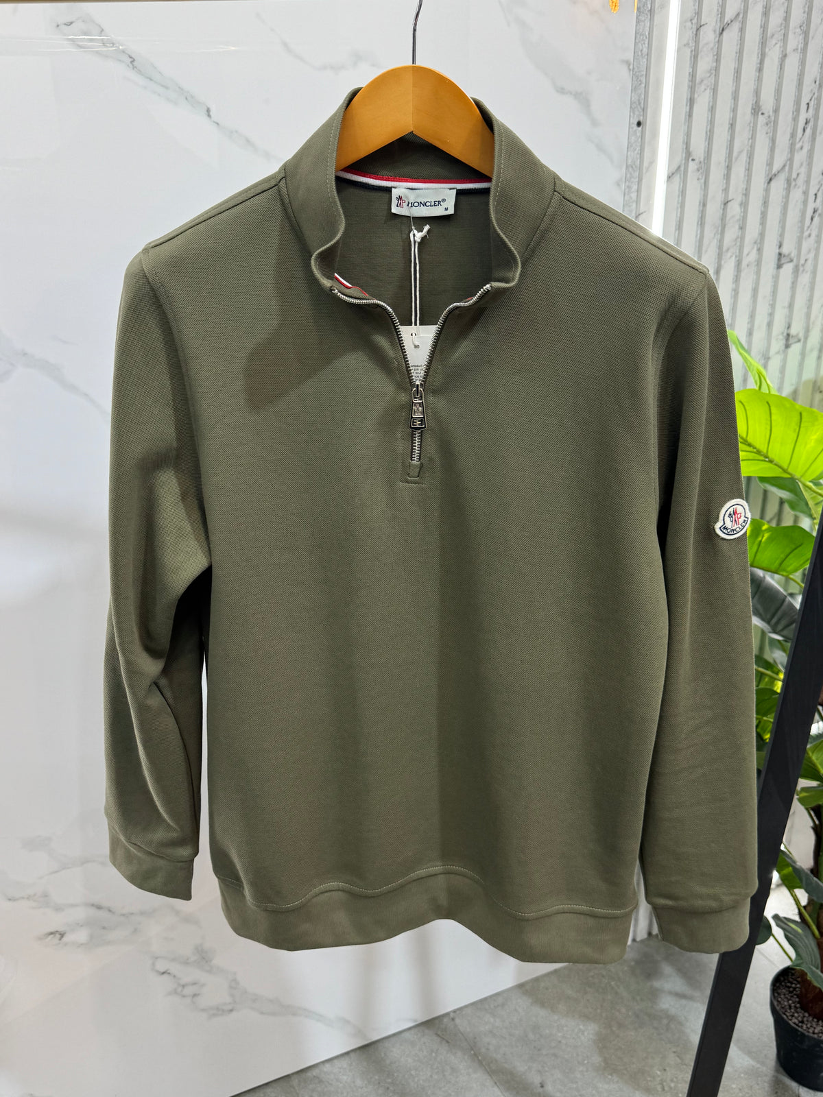 MONCLER Felt Logo Felt Patch Half-Zip Sweatshirt – Olive Green - NEW1957