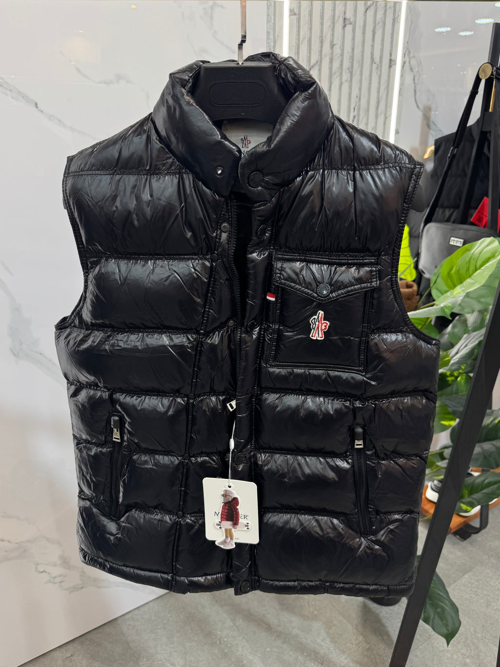 MONCLER Glossy Down Vest – Black -NEW1893
