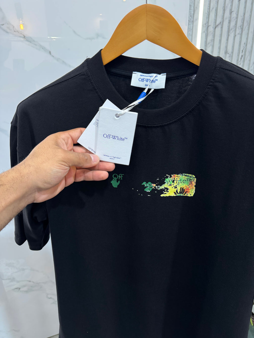 OFF-WHITE Colorful Arrows Graphic T-Shirt – Black - NEW1897