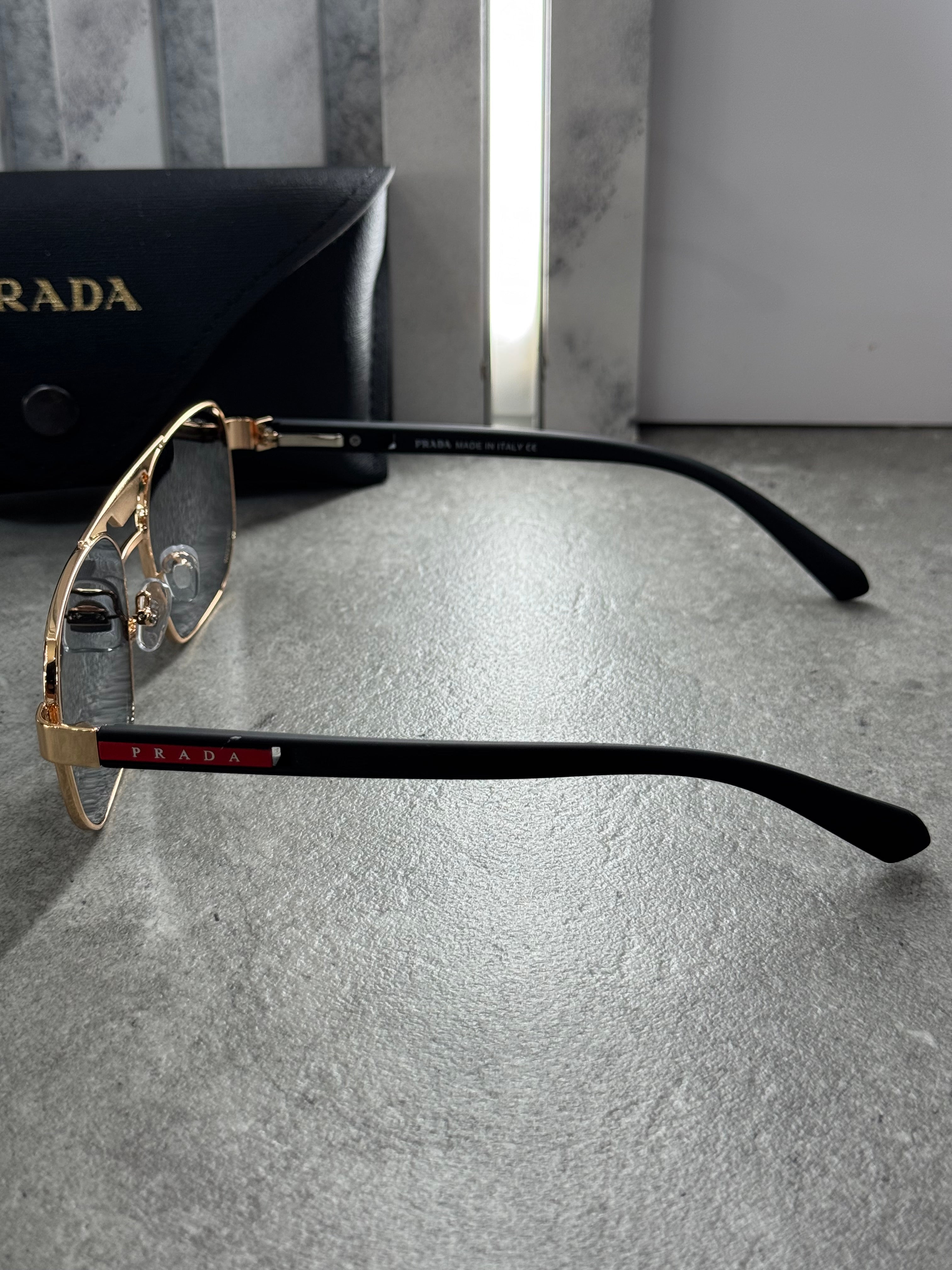PRADA SUNGLASSE - NEW1132