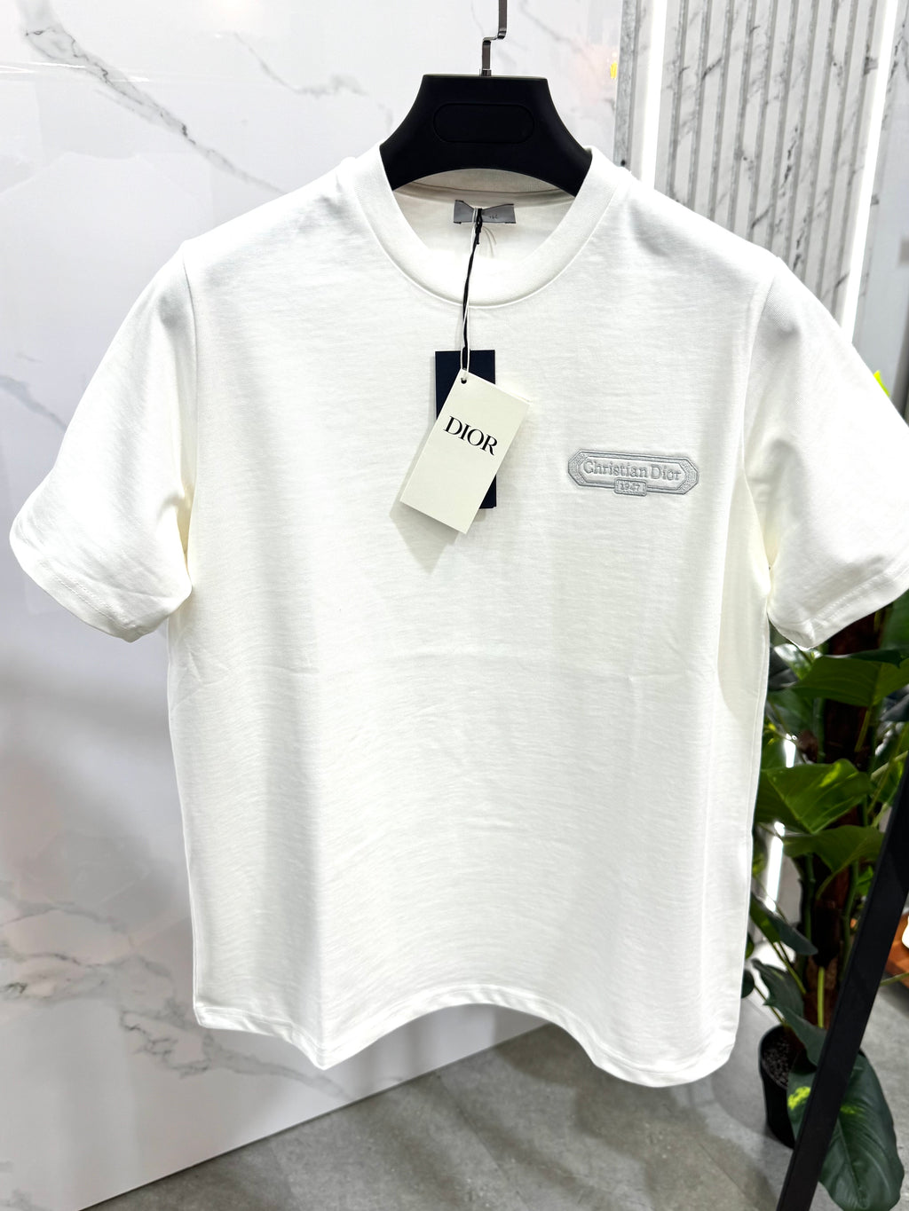 DIOR Embroidered Logo Patch T-Shirt – Off-White / Cream - NEW1884