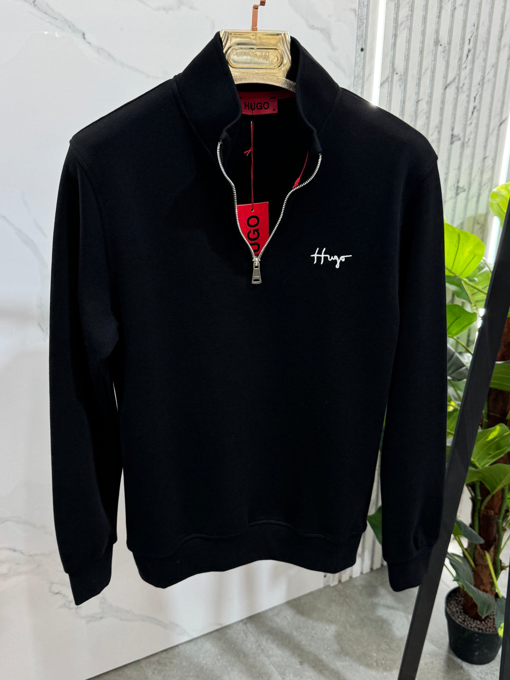 HUGO BOSS Handwritten Logo Half-Zip Sweatshirt – Black - NEW1947